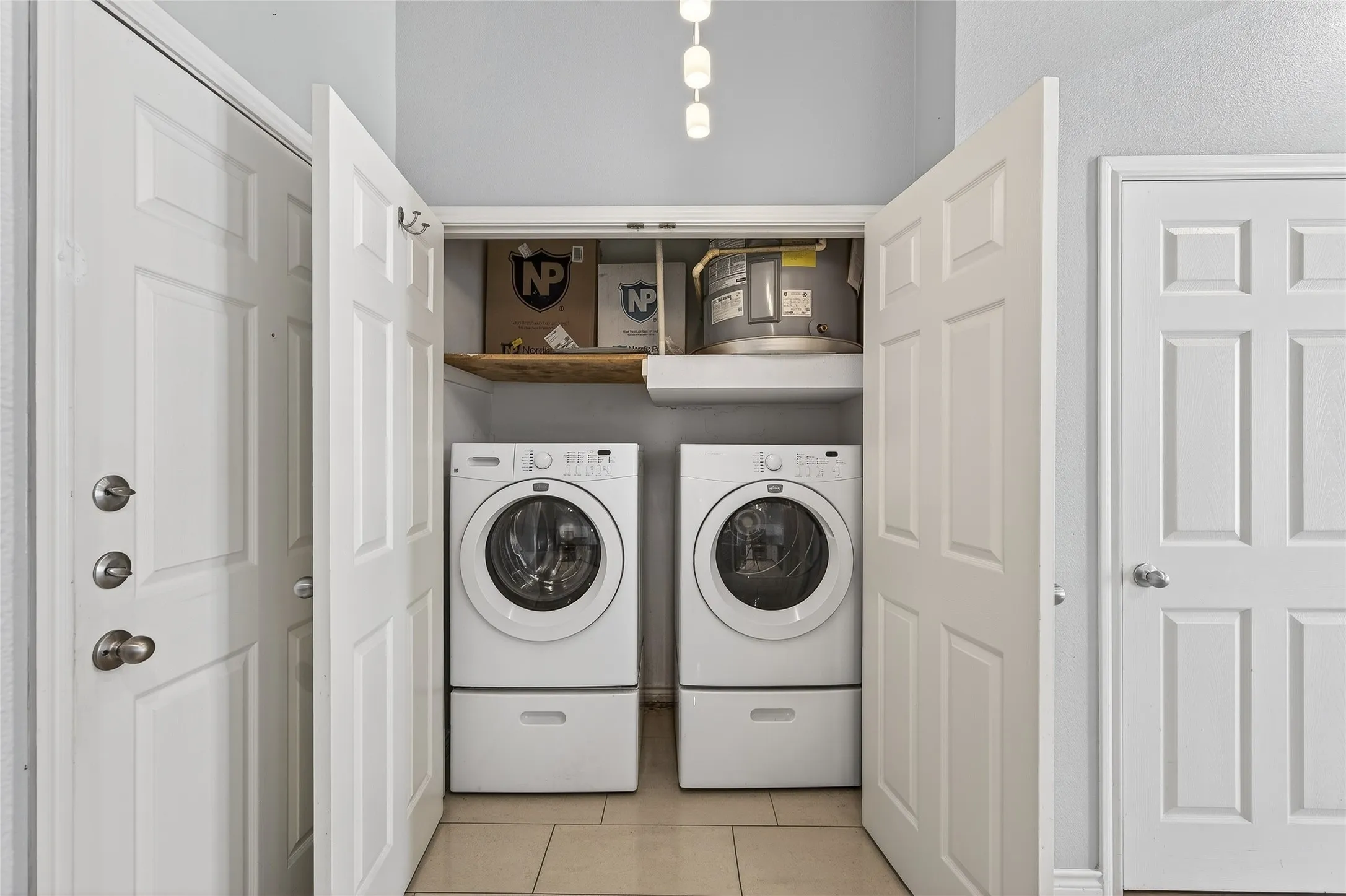 Condominium For Rent in Dallas County , 3102 Kings Road 1110, Dallas, Texas 75219, 2 Bedroom, 2 Bathroom, 1 Garage spaces, 948 Sqft, built in 2001, mls#21265137, Real Estate Agent in Dallas, Homes For Rent in Dallas county, Homes For Rent in Dallas, Realtor in Dallas Texas, Real Estate Brokerage Independent Realty Texas, Luminita Cordes Realtor