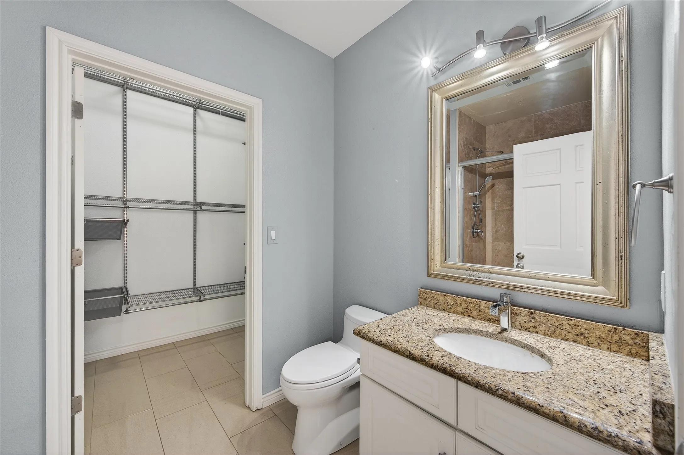 Condominium For Rent in Dallas County , 3102 Kings Road 1110, Dallas, Texas 75219, 2 Bedroom, 2 Bathroom, 1 Garage spaces, 948 Sqft, built in 2001, mls#21265137, Real Estate Agent in Dallas, Homes For Rent in Dallas county, Homes For Rent in Dallas, Realtor in Dallas Texas, Real Estate Brokerage Independent Realty Texas, Luminita Cordes Realtor