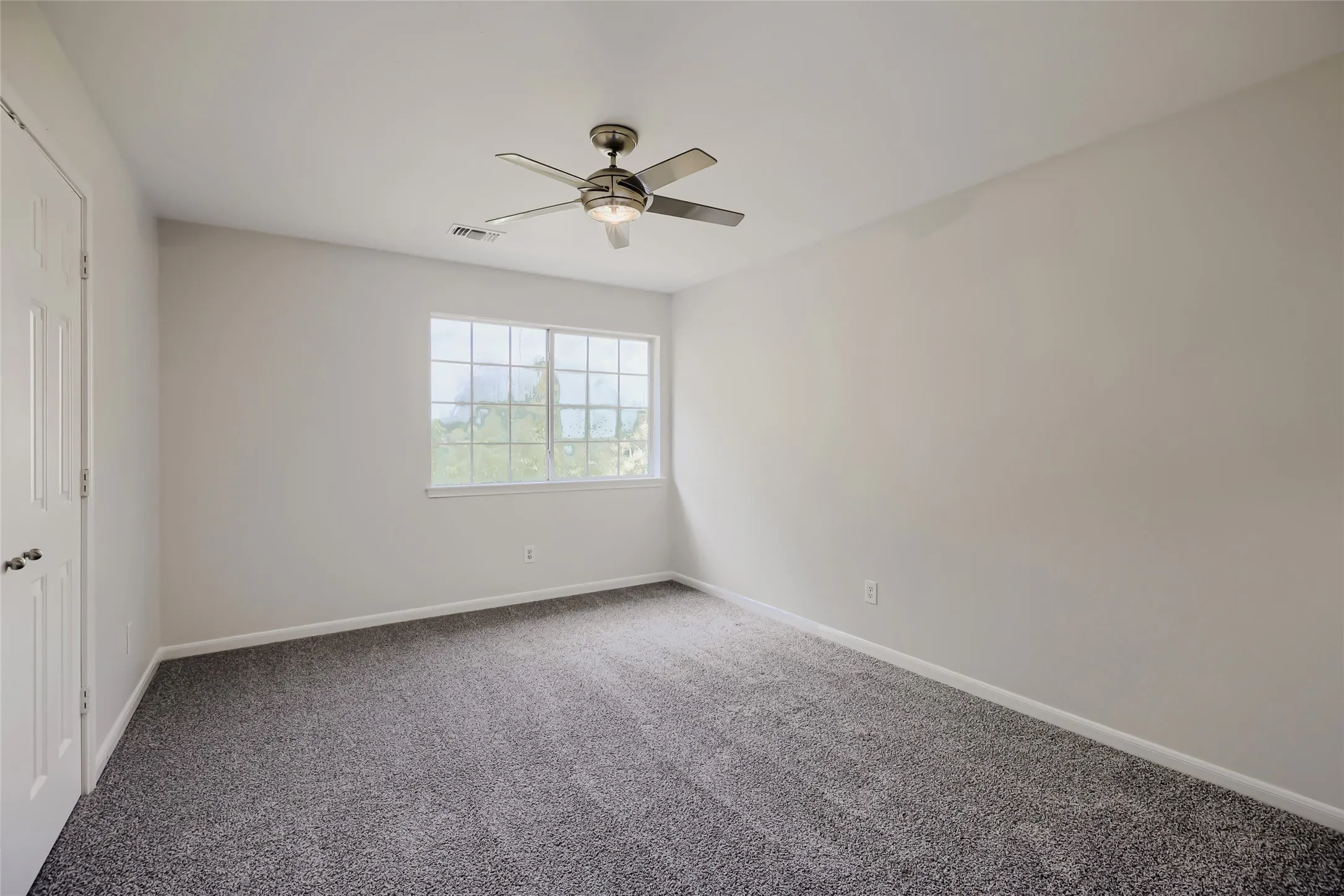 Single Family Residence For Sale in Collin County , 2803 Wyndham Lane, Richardson, Texas 75082, 4 Bedroom, 3 Bathroom, 2 Garage spaces, 3,564 Sqft, built in 1989, mls#21200346, Real Estate Agent in Richardson, Homes For Sale in Collin county, Homes For Sale in Richardson, Realtor in Richardson Texas, Real Estate Brokerage Independent Realty Texas, Luminita Cordes Realtor