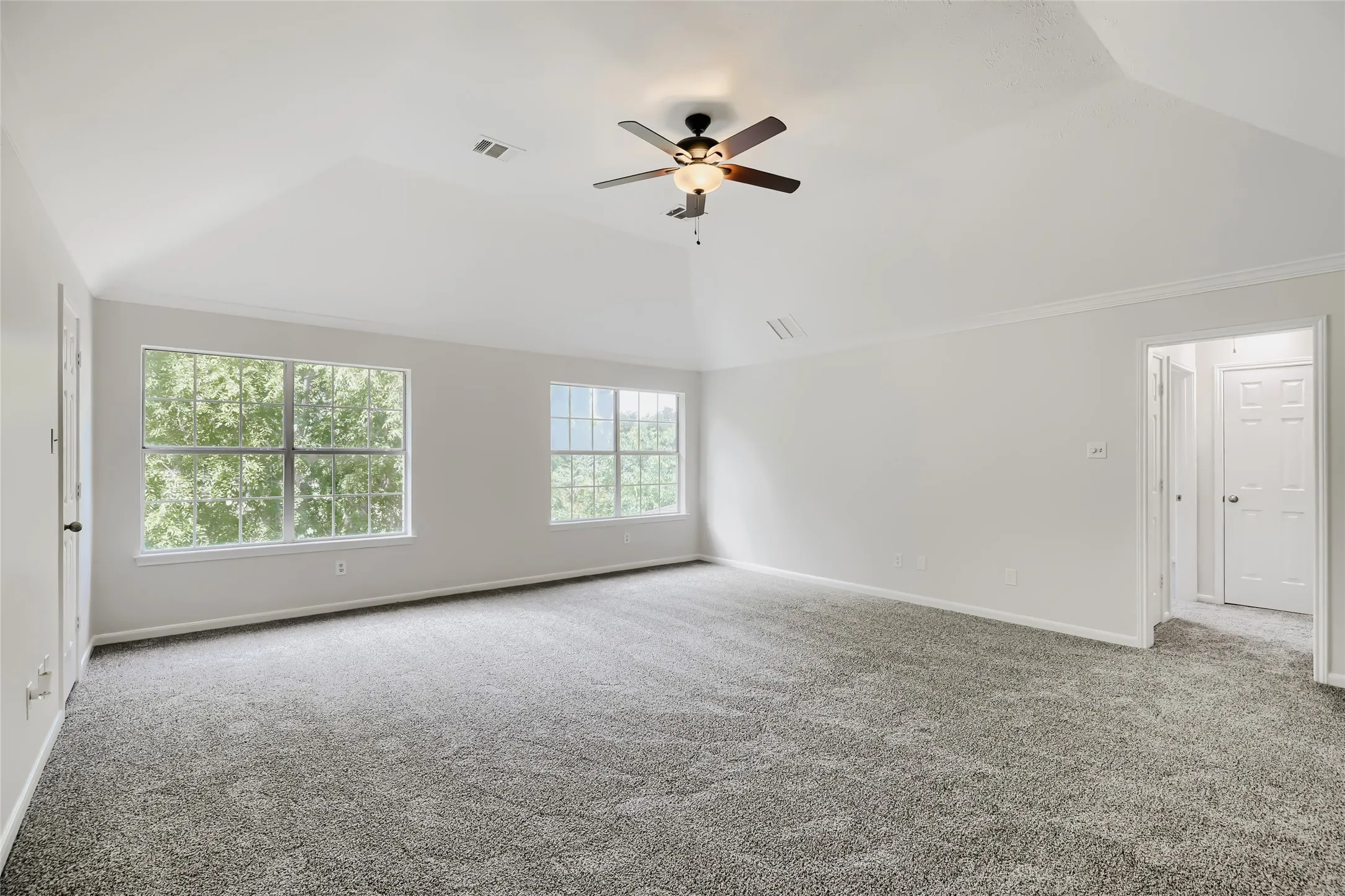 Single Family Residence For Sale in Collin County , 2803 Wyndham Lane, Richardson, Texas 75082, 4 Bedroom, 3 Bathroom, 2 Garage spaces, 3,564 Sqft, built in 1989, mls#21200346, Real Estate Agent in Richardson, Homes For Sale in Collin county, Homes For Sale in Richardson, Realtor in Richardson Texas, Real Estate Brokerage Independent Realty Texas, Luminita Cordes Realtor