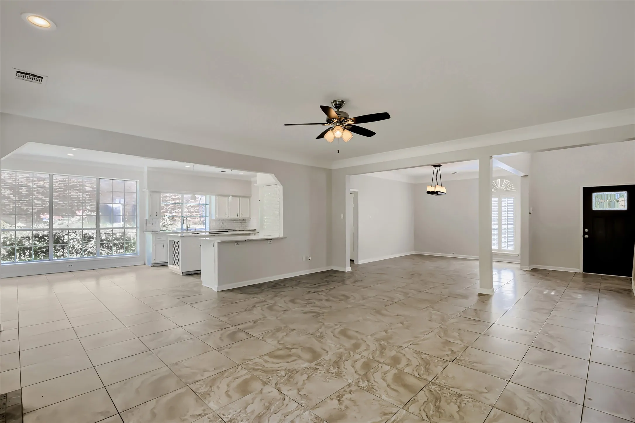 Single Family Residence For Sale in Collin County , 2803 Wyndham Lane, Richardson, Texas 75082, 4 Bedroom, 3 Bathroom, 2 Garage spaces, 3,564 Sqft, built in 1989, mls#21200346, Real Estate Agent in Richardson, Homes For Sale in Collin county, Homes For Sale in Richardson, Realtor in Richardson Texas, Real Estate Brokerage Independent Realty Texas, Luminita Cordes Realtor