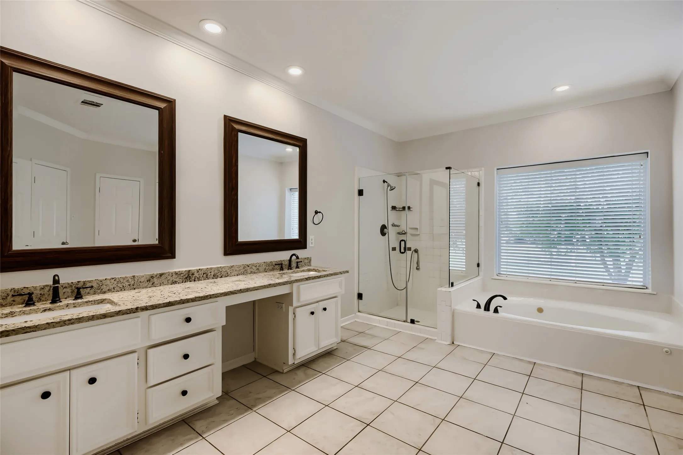 Single Family Residence For Sale in Collin County , 2803 Wyndham Lane, Richardson, Texas 75082, 4 Bedroom, 3 Bathroom, 2 Garage spaces, 3,564 Sqft, built in 1989, mls#21200346, Real Estate Agent in Richardson, Homes For Sale in Collin county, Homes For Sale in Richardson, Realtor in Richardson Texas, Real Estate Brokerage Independent Realty Texas, Luminita Cordes Realtor