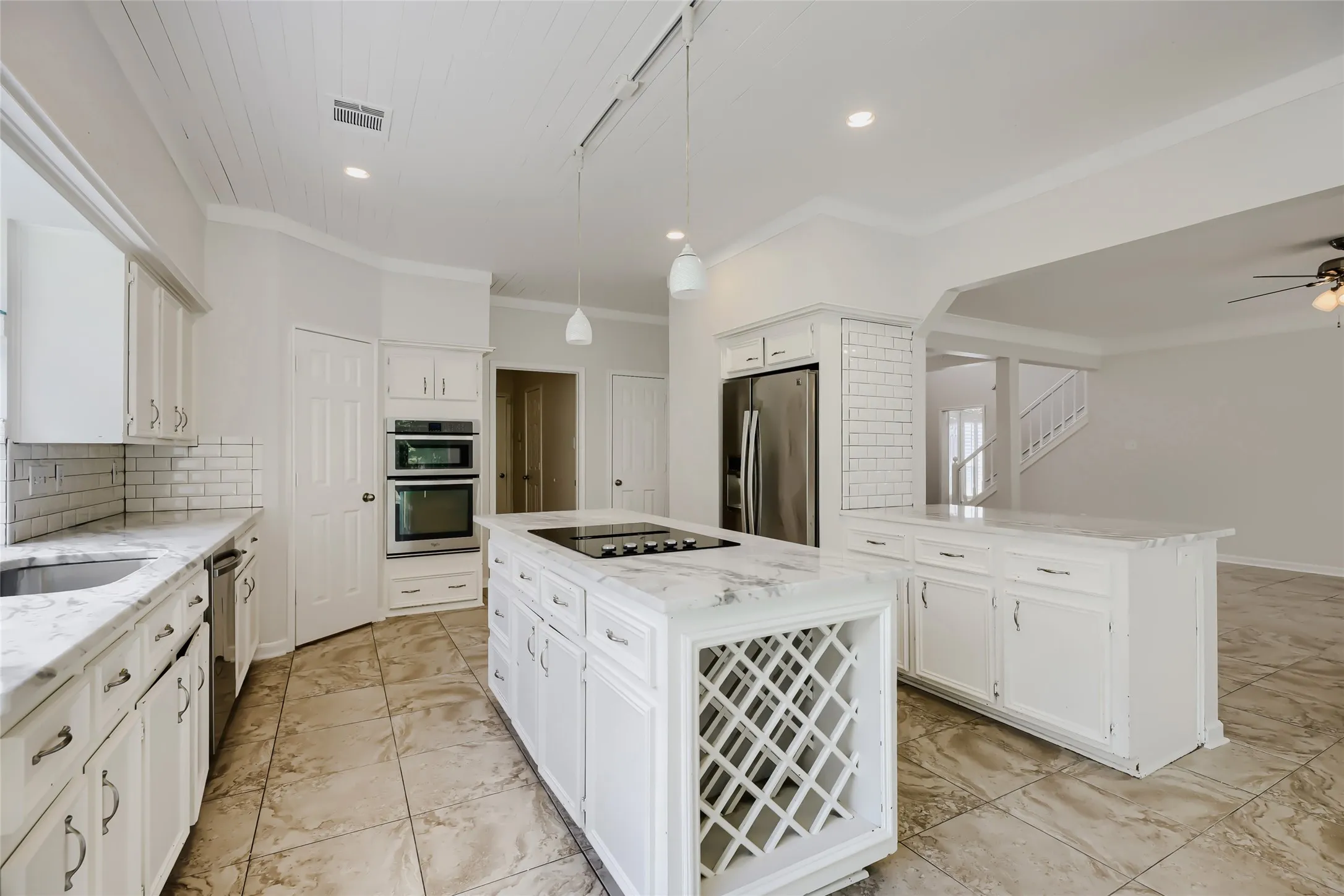 Single Family Residence For Sale in Collin County , 2803 Wyndham Lane, Richardson, Texas 75082, 4 Bedroom, 3 Bathroom, 2 Garage spaces, 3,564 Sqft, built in 1989, mls#21200346, Real Estate Agent in Richardson, Homes For Sale in Collin county, Homes For Sale in Richardson, Realtor in Richardson Texas, Real Estate Brokerage Independent Realty Texas, Luminita Cordes Realtor