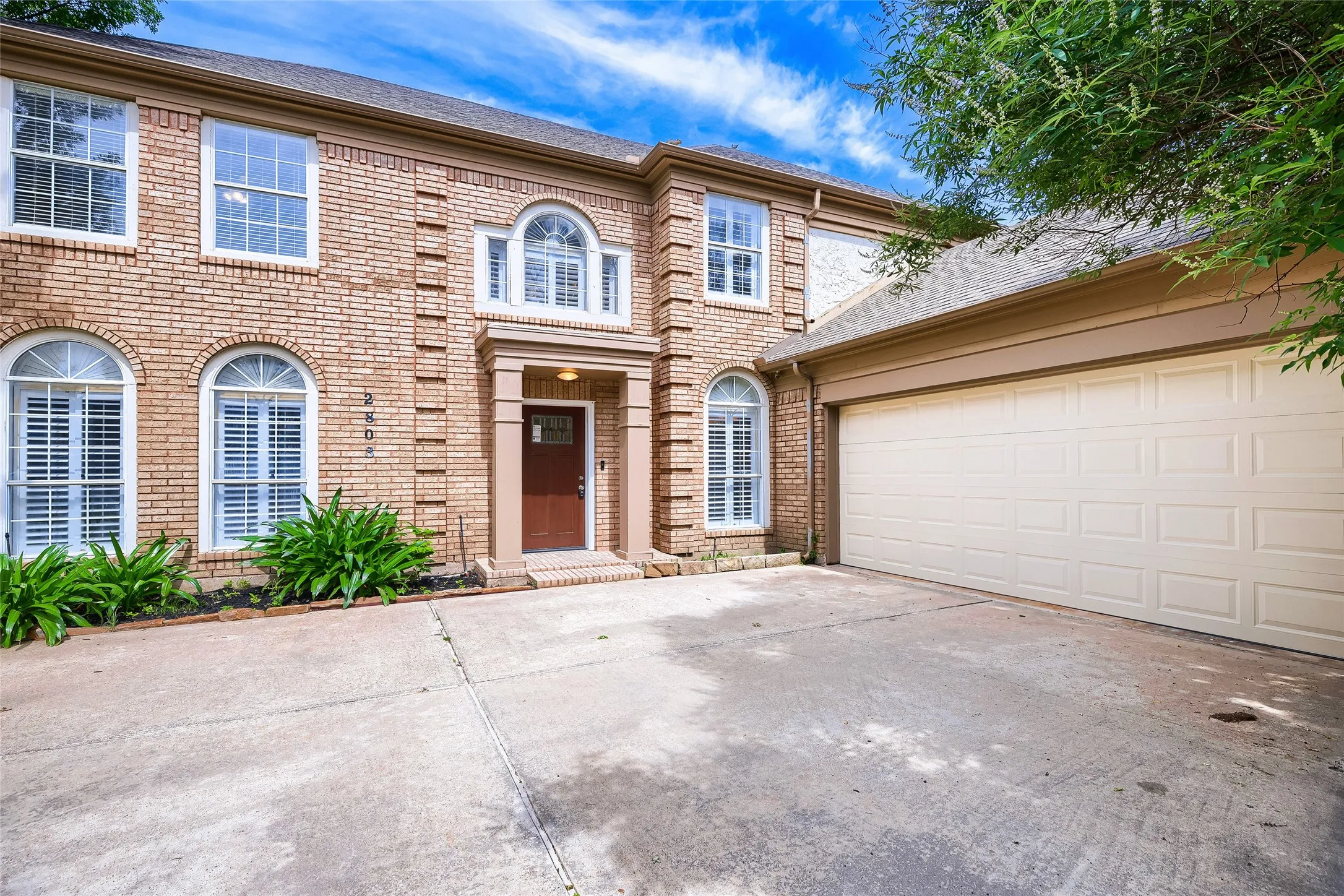 Single Family Residence For Sale in Collin County , 2803 Wyndham Lane, Richardson, Texas 75082, 4 Bedroom, 3 Bathroom, 2 Garage spaces, 3,564 Sqft, built in 1989, mls#21200346, Real Estate Agent in Richardson, Homes For Sale in Collin county, Homes For Sale in Richardson, Realtor in Richardson Texas, Real Estate Brokerage Independent Realty Texas, Luminita Cordes Realtor