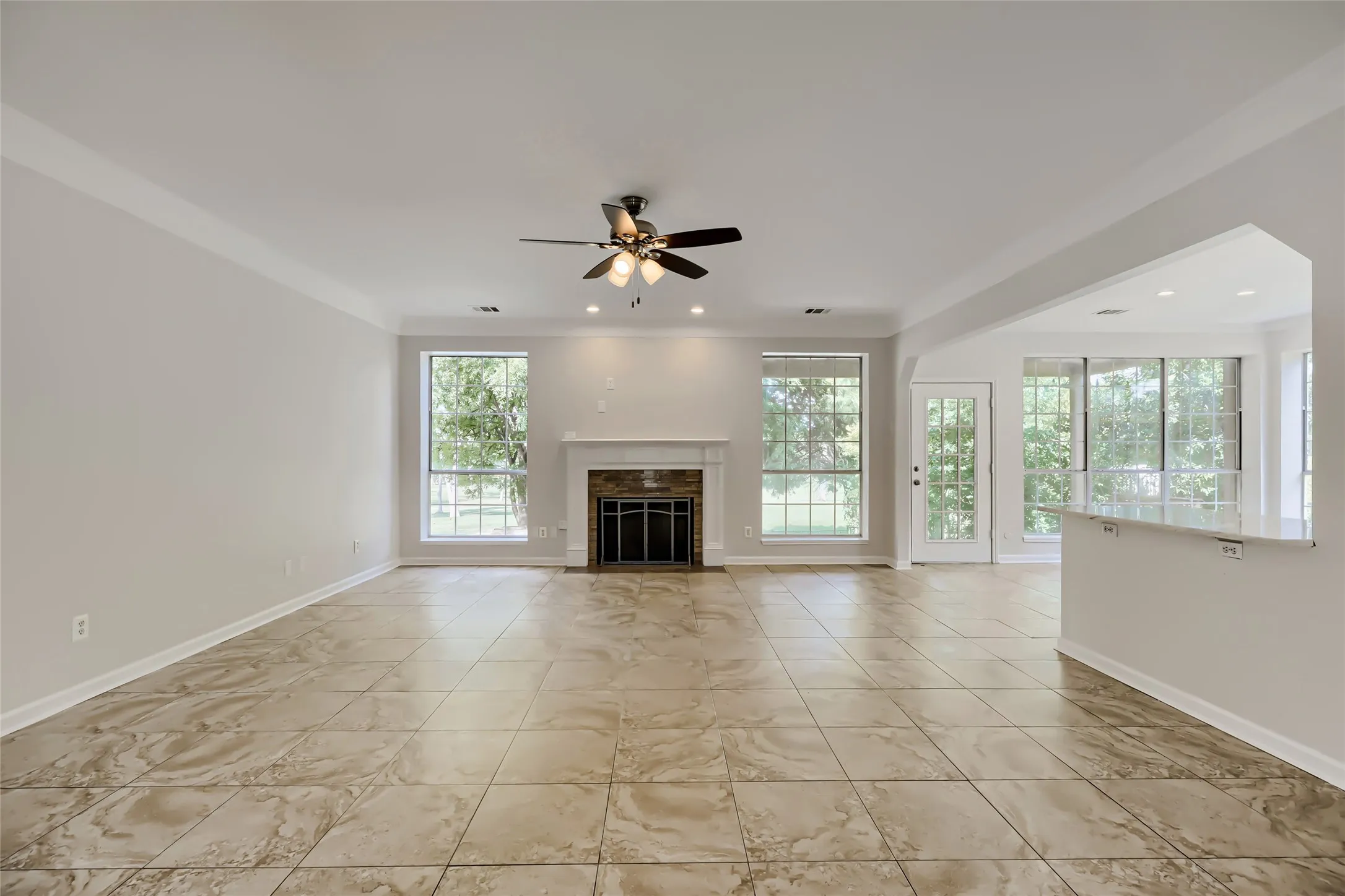 Single Family Residence For Sale in Collin County , 2803 Wyndham Lane, Richardson, Texas 75082, 4 Bedroom, 3 Bathroom, 2 Garage spaces, 3,564 Sqft, built in 1989, mls#21200346, Real Estate Agent in Richardson, Homes For Sale in Collin county, Homes For Sale in Richardson, Realtor in Richardson Texas, Real Estate Brokerage Independent Realty Texas, Luminita Cordes Realtor