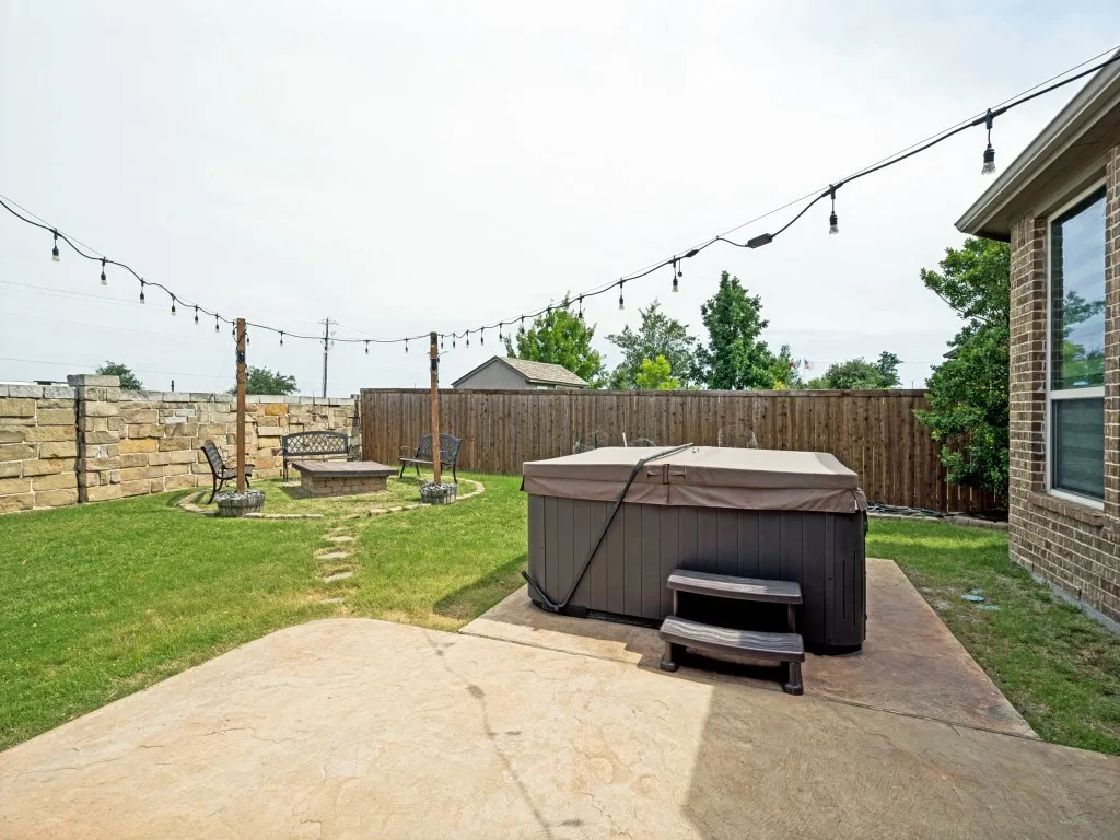 Single Family Residence For Sale in Collin County , 12643 Burnt Prairie Lane, Frisco, Texas 75035, 4 Bedroom, 4 Bathroom, 2 Garage spaces, 3,356 Sqft, built in 2017, mls#21262699, Real Estate Agent in Frisco, Homes For Sale in Collin county, Homes For Sale in Frisco, Realtor in Frisco Texas, Real Estate Brokerage Independent Realty Texas, Luminita Cordes Realtor
