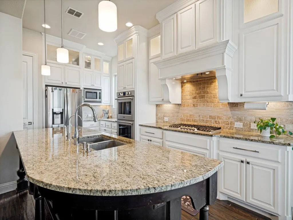 Single Family Residence For Sale in Collin County , 12643 Burnt Prairie Lane, Frisco, Texas 75035, 4 Bedroom, 4 Bathroom, 2 Garage spaces, 3,356 Sqft, built in 2017, mls#21262699, Real Estate Agent in Frisco, Homes For Sale in Collin county, Homes For Sale in Frisco, Realtor in Frisco Texas, Real Estate Brokerage Independent Realty Texas, Luminita Cordes Realtor