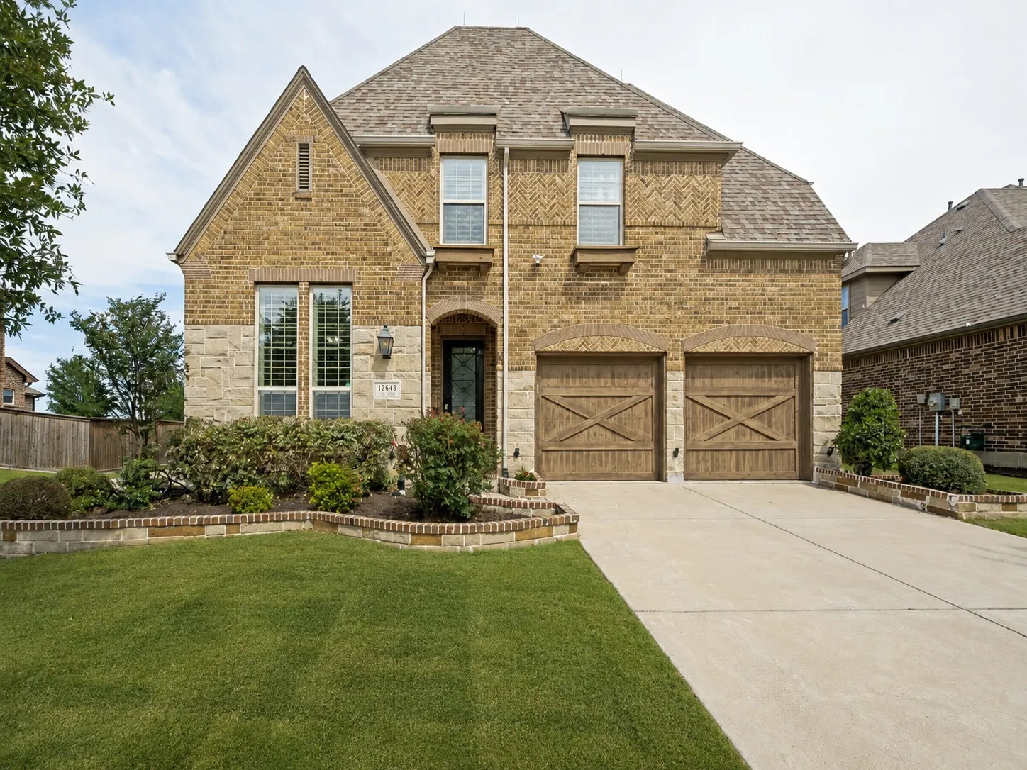 Single Family Residence For Sale in Collin County , 12643 Burnt Prairie Lane, Frisco, Texas 75035, 4 Bedroom, 4 Bathroom, 2 Garage spaces, 3,356 Sqft, built in 2017, mls#21262699, Real Estate Agent in Frisco, Homes For Sale in Collin county, Homes For Sale in Frisco, Realtor in Frisco Texas, Real Estate Brokerage Independent Realty Texas, Luminita Cordes Realtor