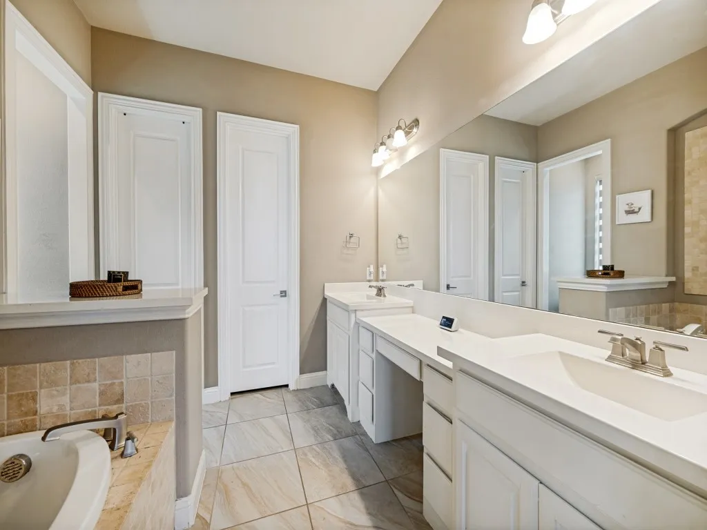 Single Family Residence For Sale in Collin County , 12643 Burnt Prairie Lane, Frisco, Texas 75035, 4 Bedroom, 4 Bathroom, 2 Garage spaces, 3,356 Sqft, built in 2017, mls#21262699, Real Estate Agent in Frisco, Homes For Sale in Collin county, Homes For Sale in Frisco, Realtor in Frisco Texas, Real Estate Brokerage Independent Realty Texas, Luminita Cordes Realtor