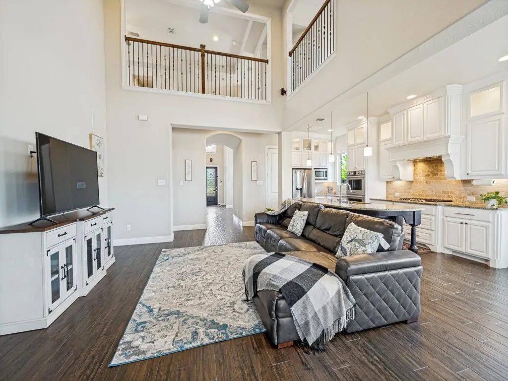 Single Family Residence For Sale in Collin County , 12643 Burnt Prairie Lane, Frisco, Texas 75035, 4 Bedroom, 4 Bathroom, 2 Garage spaces, 3,356 Sqft, built in 2017, mls#21262699, Real Estate Agent in Frisco, Homes For Sale in Collin county, Homes For Sale in Frisco, Realtor in Frisco Texas, Real Estate Brokerage Independent Realty Texas, Luminita Cordes Realtor