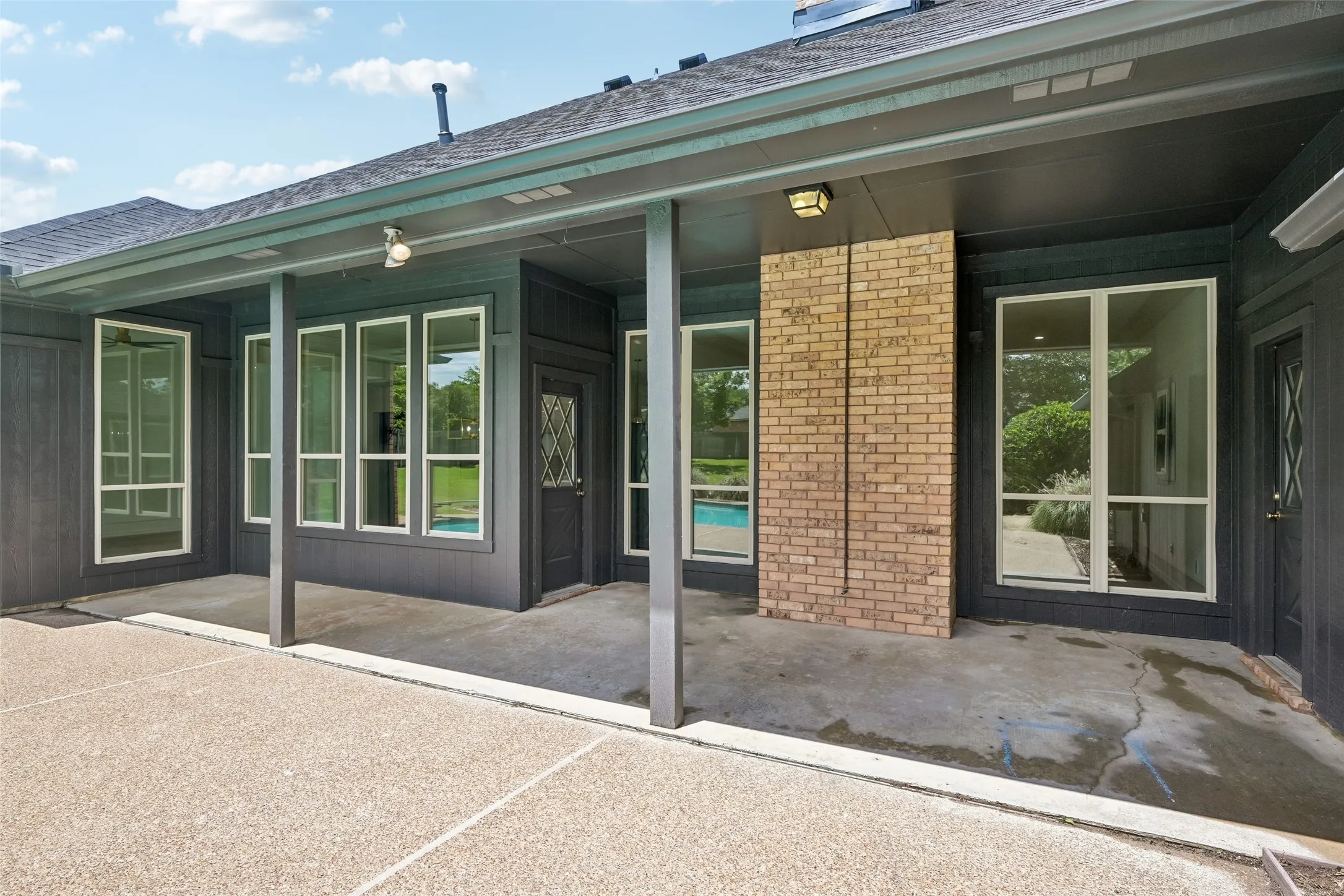 Single Family Residence For Sale in Tarrant County , 1510 Rockwood Drive, Keller, Texas 76248, 4 Bedroom, 3 Bathroom, 2 Garage spaces, 2,707 Sqft, built in 1988, mls#21264297, Real Estate Agent in Keller, Homes For Sale in Tarrant county, Homes For Sale in Keller, Realtor in Keller Texas, Real Estate Brokerage Independent Realty Texas, Luminita Cordes Realtor