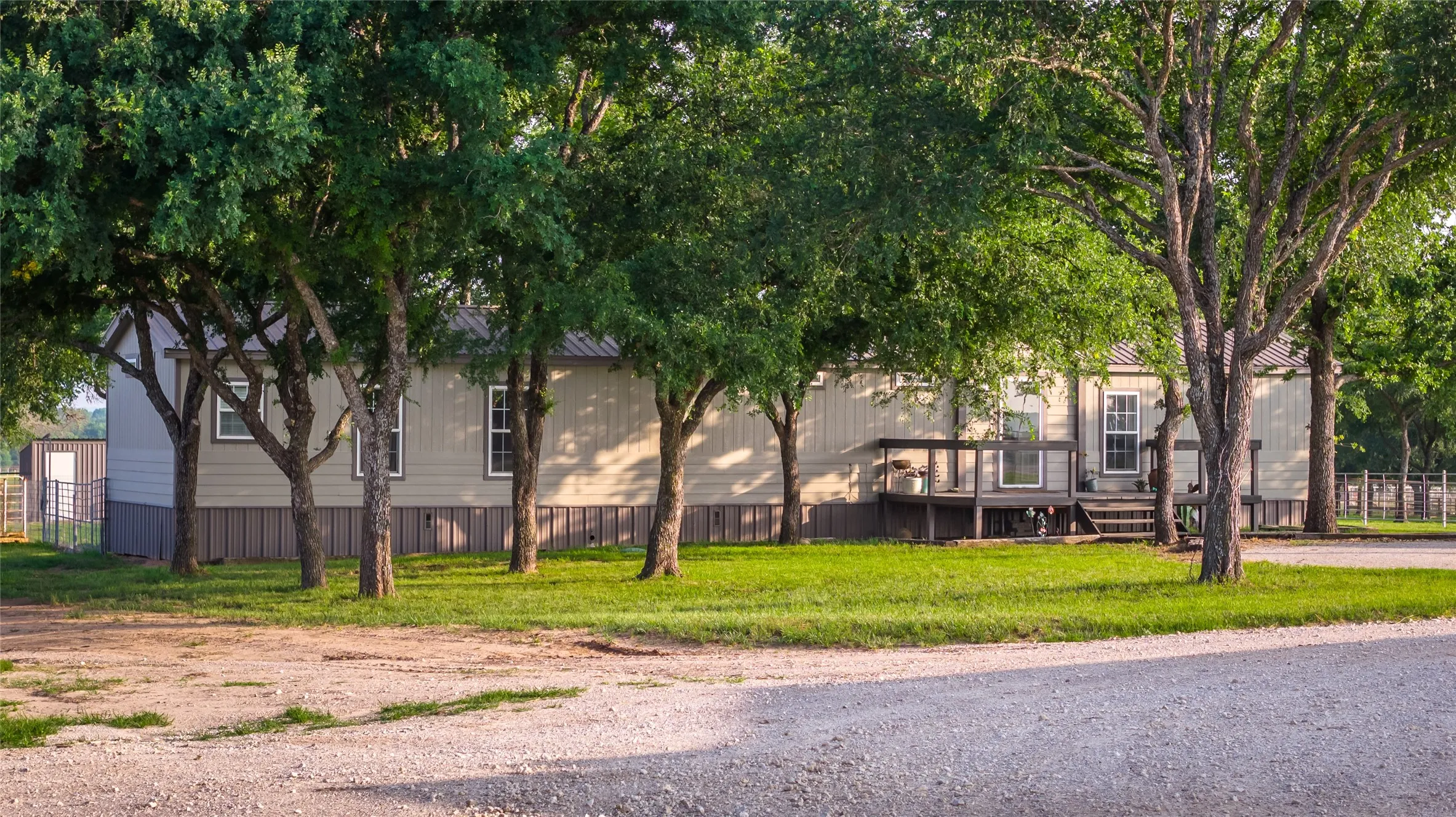 Farm For Sale in Erath County , 24183 S US 281, Hico, Texas 76457, 4 Bedroom, 3 Bathroom, Garage spaces, 2,160 Sqft, built in 1999, mls#21265000, Real Estate Agent in Hico, Homes For Sale in Erath county, Homes For Sale in Hico, Realtor in Hico Texas, Real Estate Brokerage Independent Realty Texas, Luminita Cordes Realtor