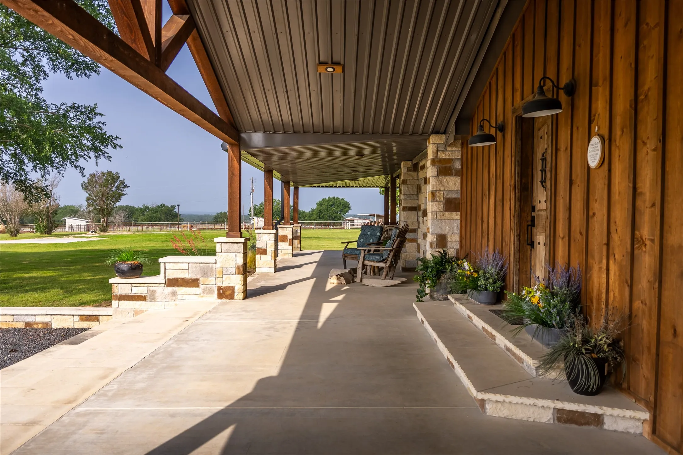 Farm For Sale in Erath County , 24183 S US 281, Hico, Texas 76457, 4 Bedroom, 3 Bathroom, Garage spaces, 2,160 Sqft, built in 1999, mls#21265000, Real Estate Agent in Hico, Homes For Sale in Erath county, Homes For Sale in Hico, Realtor in Hico Texas, Real Estate Brokerage Independent Realty Texas, Luminita Cordes Realtor