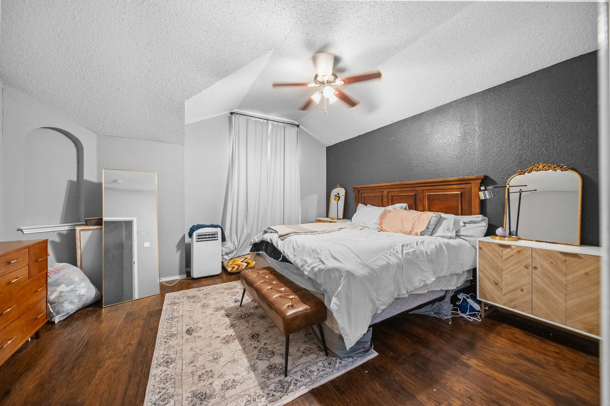 Single Family Residence For Sale in Dallas County , 7713 Harbor Drive, Rowlett, Texas 75088, 3 Bedrooms, 3 Bathrooms, 2 Garage spaces, 2,129 Sqft, built in 1995, Price $359,000, mls#21259425, Real Estate Agent in Rowlett, Homes For Sale in Dallas county, Homes For Sale in Rowlett, Realtor in Rowlett Texas, Real Estate Brokerage Independent Realty Texas, Luminita Cordes Realtor