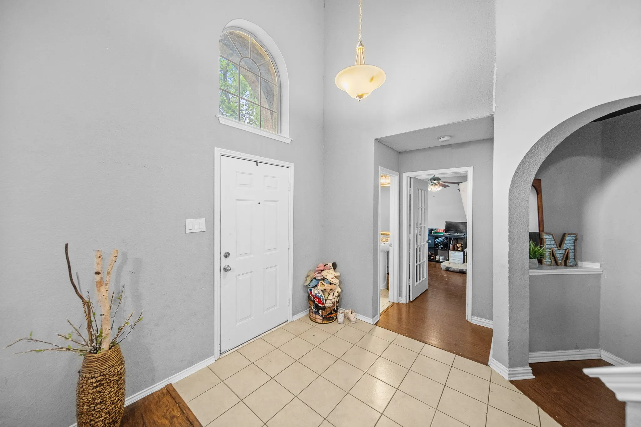 Single Family Residence For Sale in Dallas County , 7713 Harbor Drive, Rowlett, Texas 75088, 3 Bedrooms, 3 Bathrooms, 2 Garage spaces, 2,129 Sqft, built in 1995, Price $359,000, mls#21259425, Real Estate Agent in Rowlett, Homes For Sale in Dallas county, Homes For Sale in Rowlett, Realtor in Rowlett Texas, Real Estate Brokerage Independent Realty Texas, Luminita Cordes Realtor