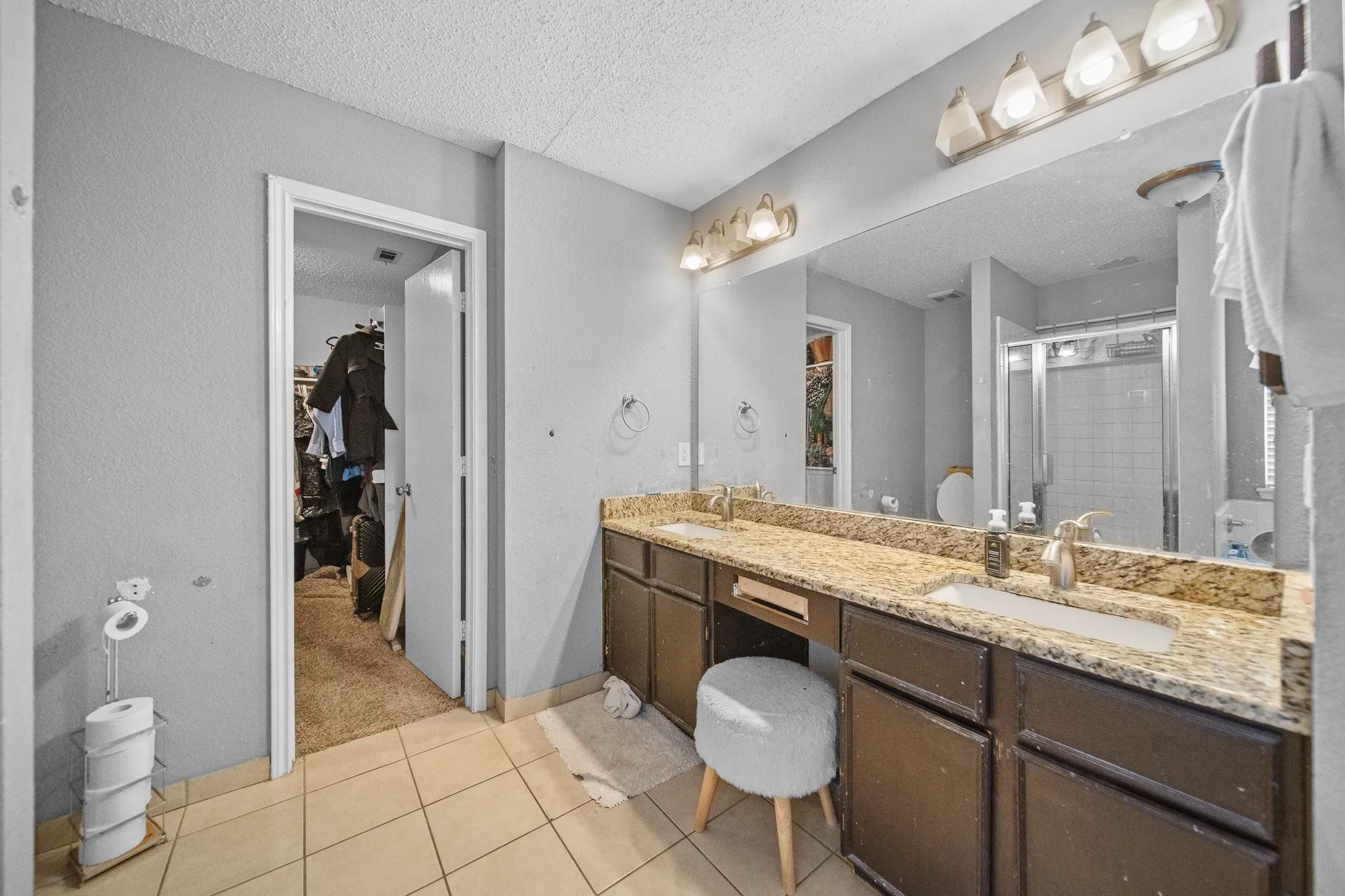 Single Family Residence For Sale in Dallas County , 7713 Harbor Drive, Rowlett, Texas 75088, 3 Bedrooms, 3 Bathrooms, 2 Garage spaces, 2,129 Sqft, built in 1995, Price $359,000, mls#21259425, Real Estate Agent in Rowlett, Homes For Sale in Dallas county, Homes For Sale in Rowlett, Realtor in Rowlett Texas, Real Estate Brokerage Independent Realty Texas, Luminita Cordes Realtor