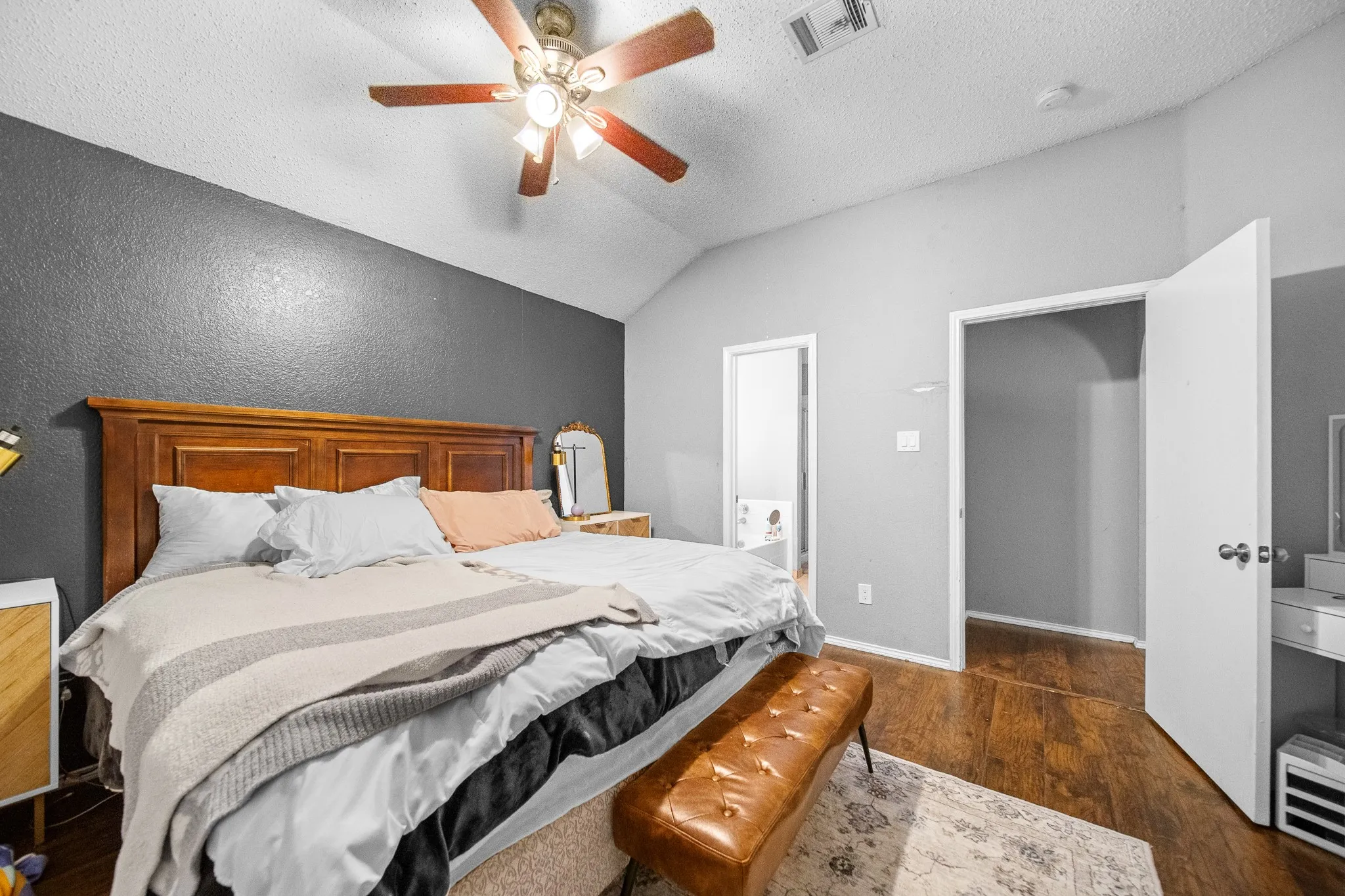 Single Family Residence For Sale in Dallas County , 7713 Harbor Drive, Rowlett, Texas 75088, 3 Bedrooms, 3 Bathrooms, 2 Garage spaces, 2,129 Sqft, built in 1995, Price $359,000, mls#21259425, Real Estate Agent in Rowlett, Homes For Sale in Dallas county, Homes For Sale in Rowlett, Realtor in Rowlett Texas, Real Estate Brokerage Independent Realty Texas, Luminita Cordes Realtor