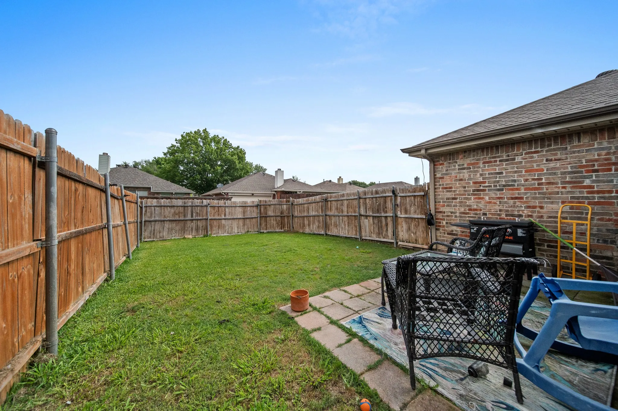 Single Family Residence For Sale in Dallas County , 7713 Harbor Drive, Rowlett, Texas 75088, 3 Bedrooms, 3 Bathrooms, 2 Garage spaces, 2,129 Sqft, built in 1995, Price $359,000, mls#21259425, Real Estate Agent in Rowlett, Homes For Sale in Dallas county, Homes For Sale in Rowlett, Realtor in Rowlett Texas, Real Estate Brokerage Independent Realty Texas, Luminita Cordes Realtor
