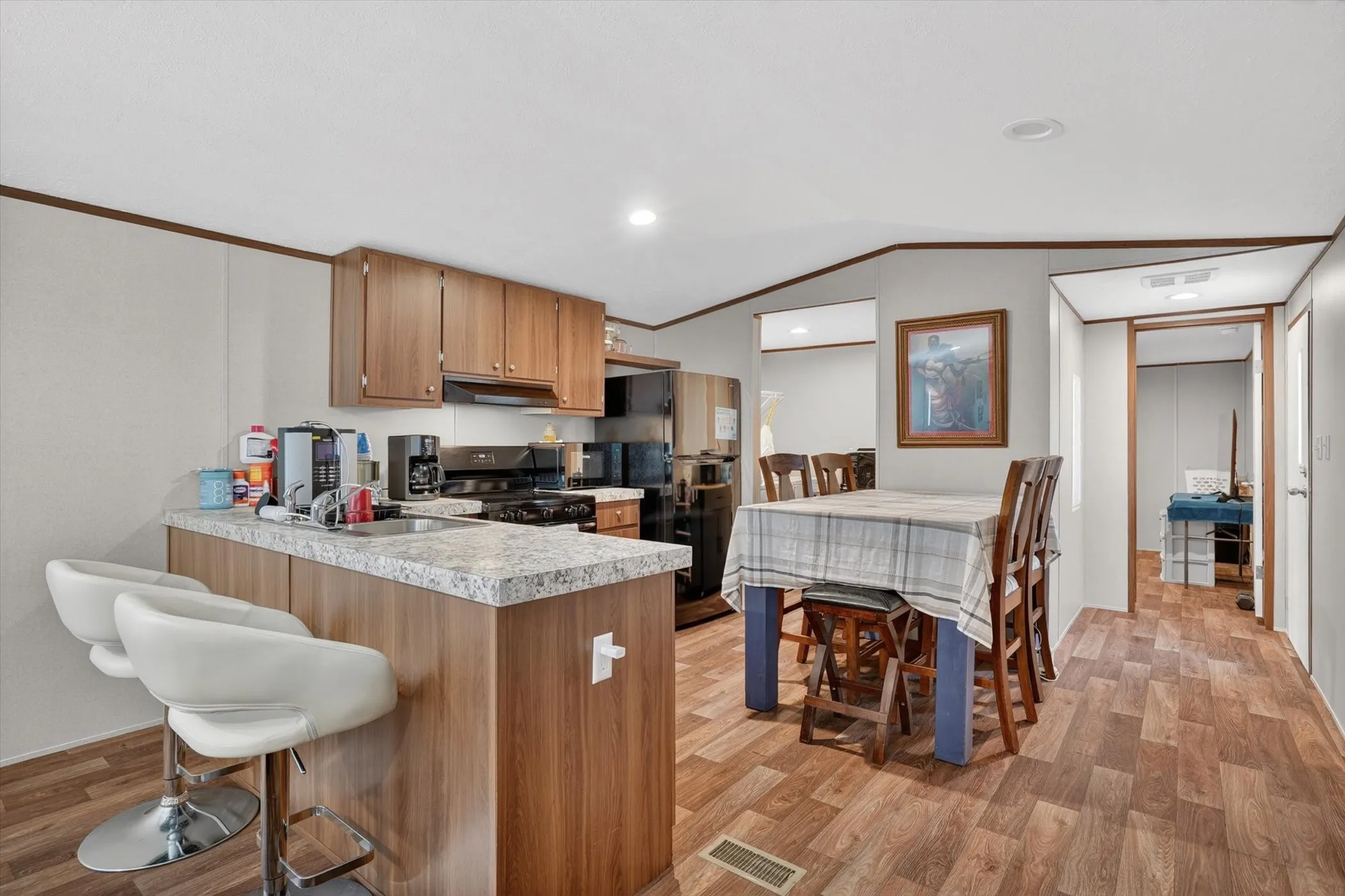breakfast bar