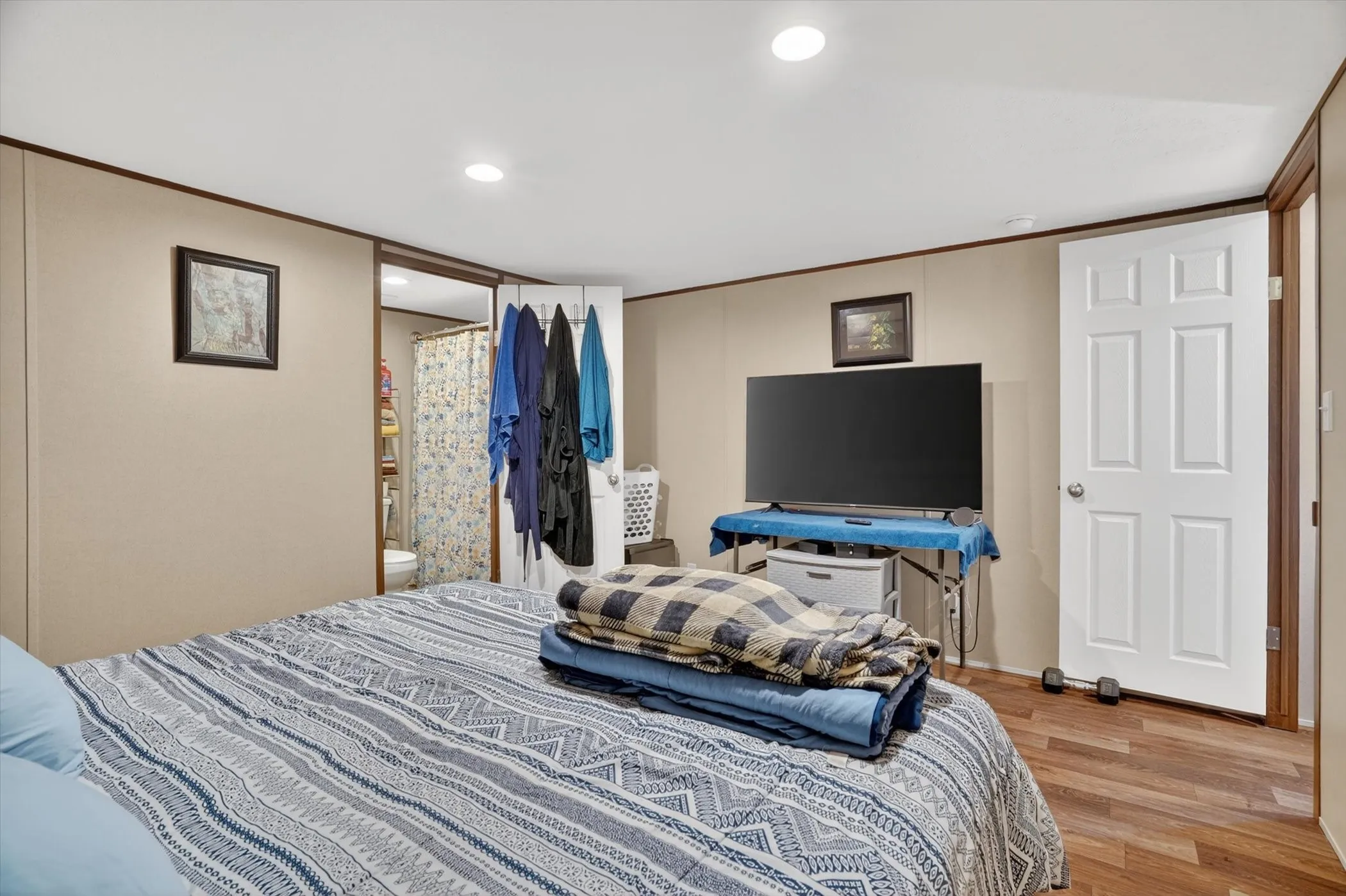 Mobile Home For Sale in Johnson County , 9705 Nolan Ranch Loop, Godley, Texas 76044, 3 Bedroom, 2 Bathroom, Garage spaces, 1,038 Sqft, built in 2025, mls#21264646, Real Estate Agent in Godley, Homes For Sale in Johnson county, Homes For Sale in Godley, Realtor in Godley Texas, Real Estate Brokerage Independent Realty Texas, Luminita Cordes Realtor