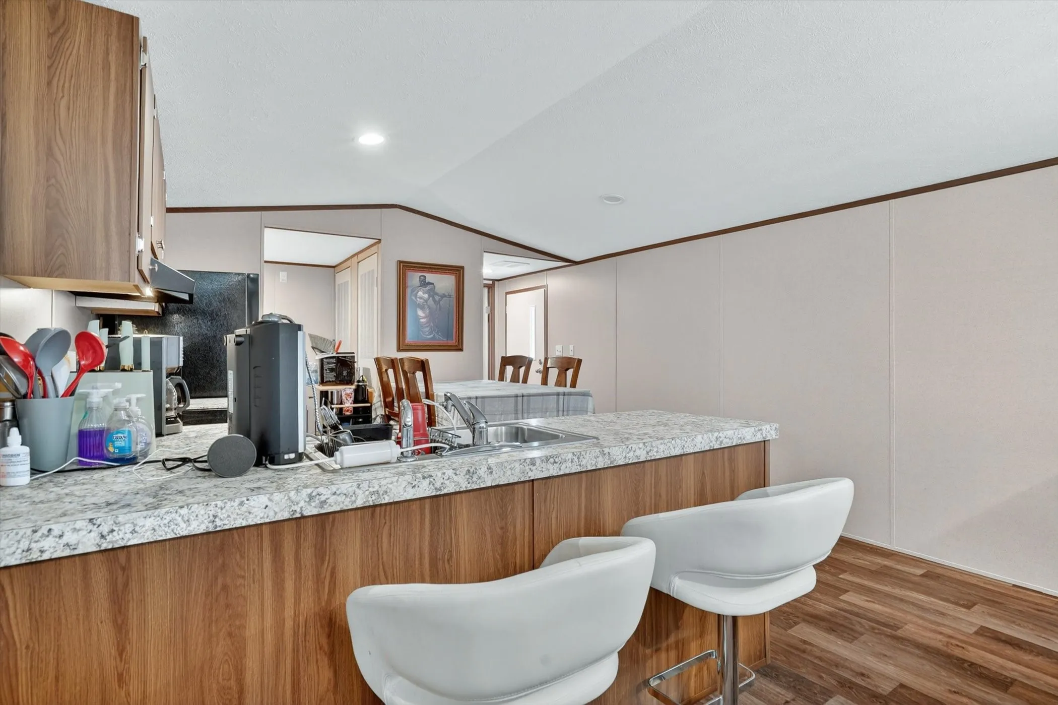 breakfast bar