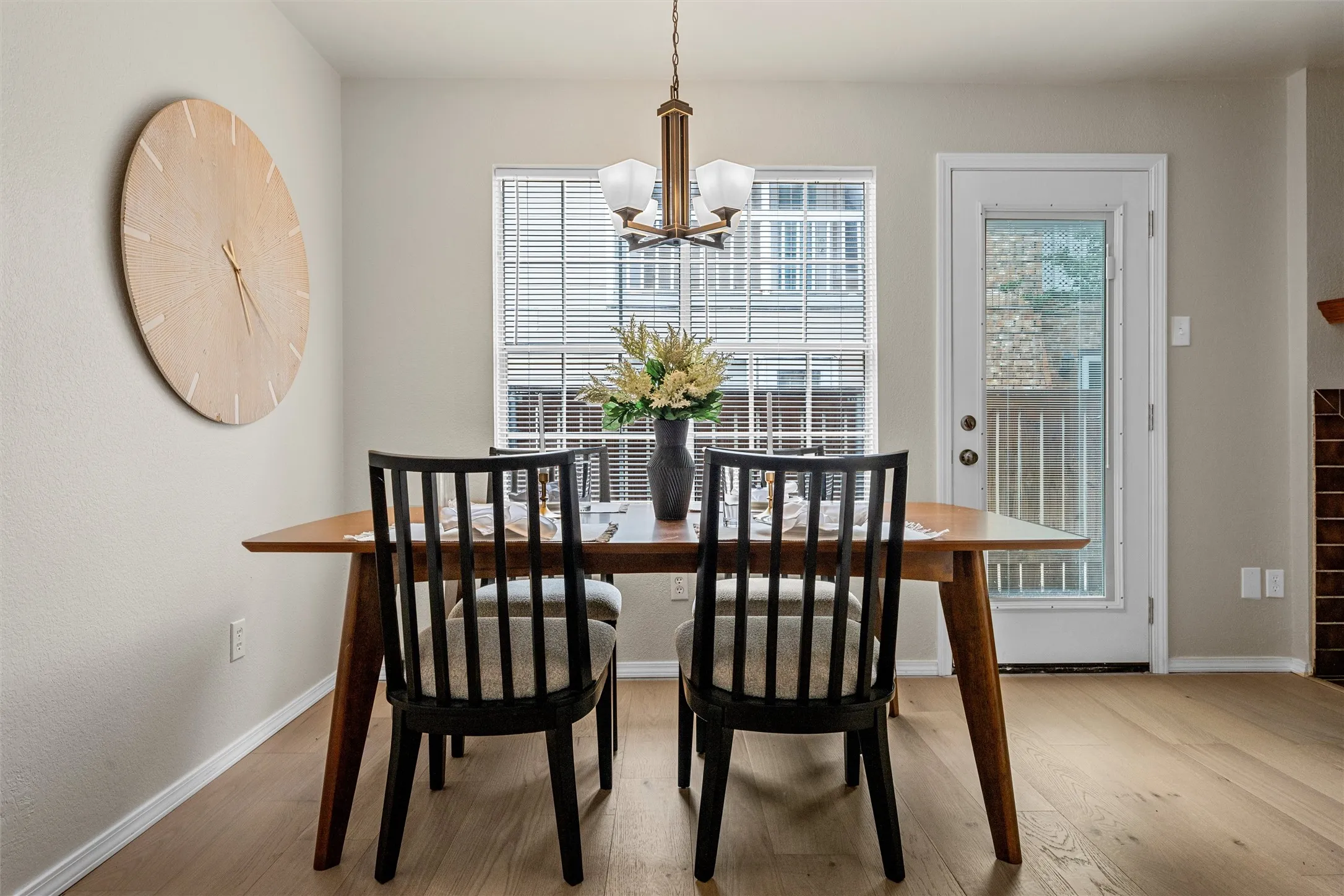 Condominium For Sale in Mc Lennan County , 2314 Melissa Drive, Waco, Texas 76708, 2 Bedroom, 1 Bathroom, Garage spaces, 1,024 Sqft, built in 1982, mls#21264343, Real Estate Agent in Waco, Homes For Sale in Mc Lennan county, Homes For Sale in Waco, Realtor in Waco Texas, Real Estate Brokerage Independent Realty Texas, Luminita Cordes Realtor