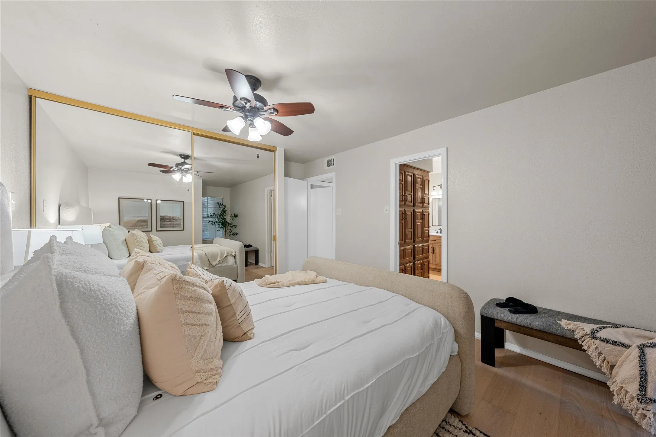 Condominium For Sale in Mc Lennan County , 2314 Melissa Drive, Waco, Texas 76708, 2 Bedroom, 1 Bathroom, Garage spaces, 1,024 Sqft, built in 1982, mls#21264343, Real Estate Agent in Waco, Homes For Sale in Mc Lennan county, Homes For Sale in Waco, Realtor in Waco Texas, Real Estate Brokerage Independent Realty Texas, Luminita Cordes Realtor