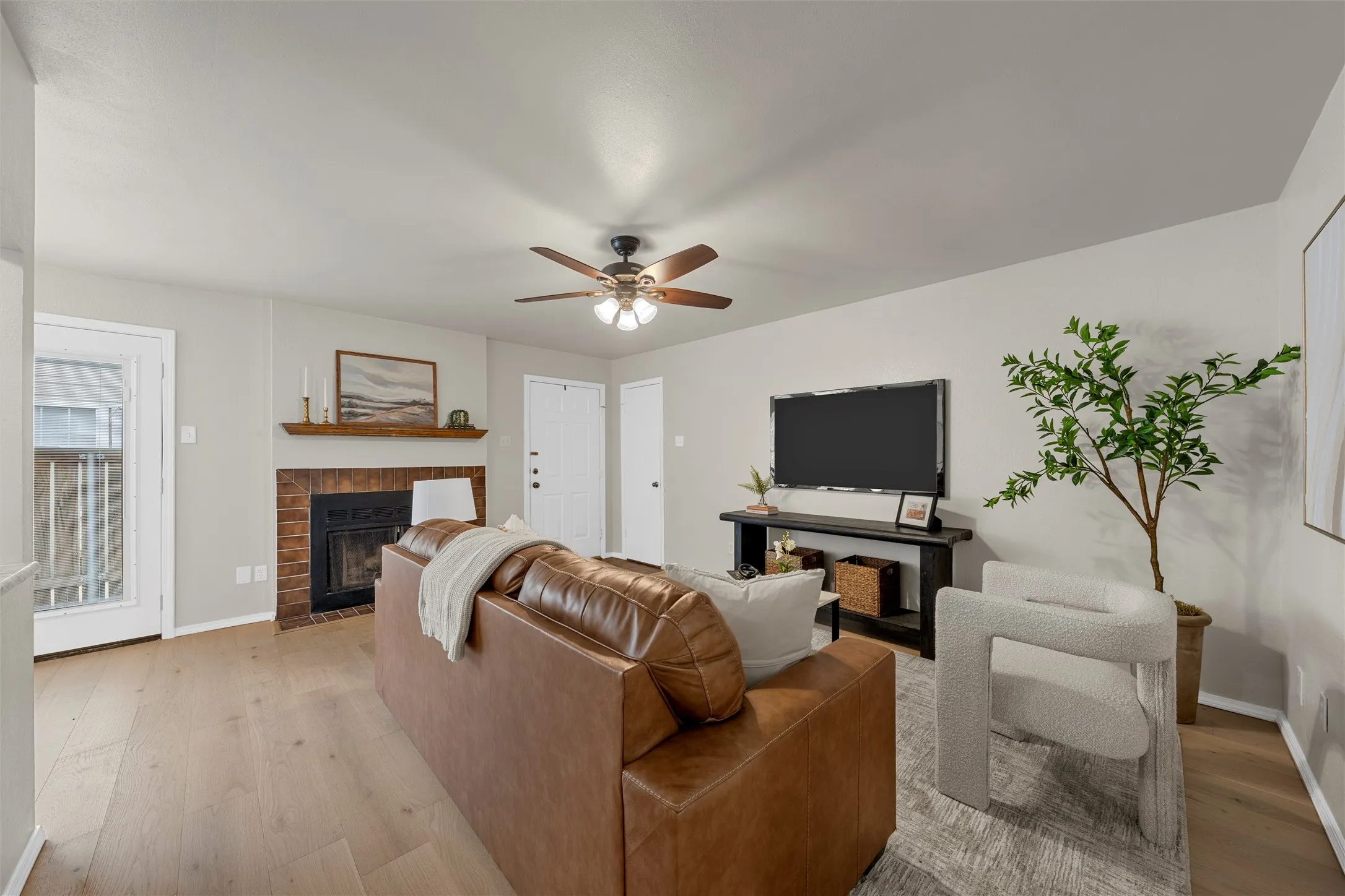 Condominium For Sale in Mc Lennan County , 2314 Melissa Drive, Waco, Texas 76708, 2 Bedroom, 1 Bathroom, Garage spaces, 1,024 Sqft, built in 1982, mls#21264343, Real Estate Agent in Waco, Homes For Sale in Mc Lennan county, Homes For Sale in Waco, Realtor in Waco Texas, Real Estate Brokerage Independent Realty Texas, Luminita Cordes Realtor