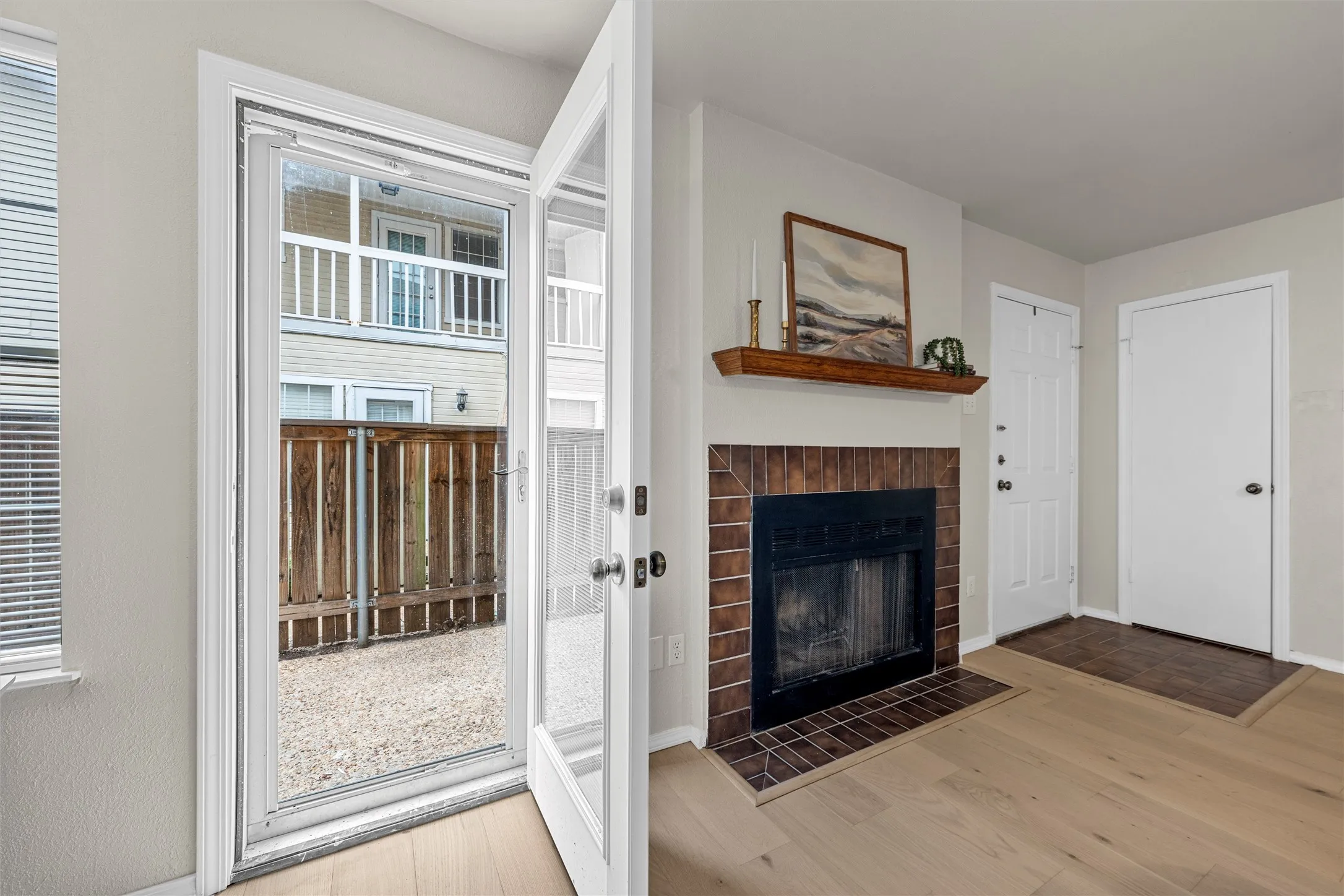 Condominium For Sale in Mc Lennan County , 2314 Melissa Drive, Waco, Texas 76708, 2 Bedroom, 1 Bathroom, Garage spaces, 1,024 Sqft, built in 1982, mls#21264343, Real Estate Agent in Waco, Homes For Sale in Mc Lennan county, Homes For Sale in Waco, Realtor in Waco Texas, Real Estate Brokerage Independent Realty Texas, Luminita Cordes Realtor