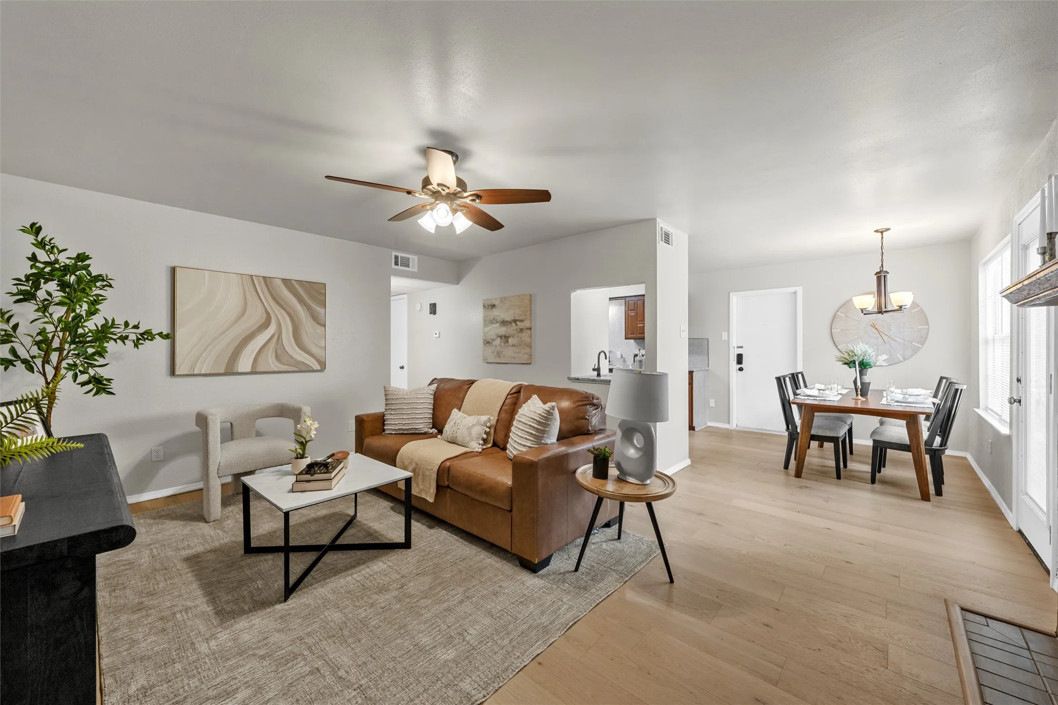 Condominium For Sale in Mc Lennan County , 2314 Melissa Drive, Waco, Texas 76708, 2 Bedroom, 1 Bathroom, Garage spaces, 1,024 Sqft, built in 1982, mls#21264343, Real Estate Agent in Waco, Homes For Sale in Mc Lennan county, Homes For Sale in Waco, Realtor in Waco Texas, Real Estate Brokerage Independent Realty Texas, Luminita Cordes Realtor