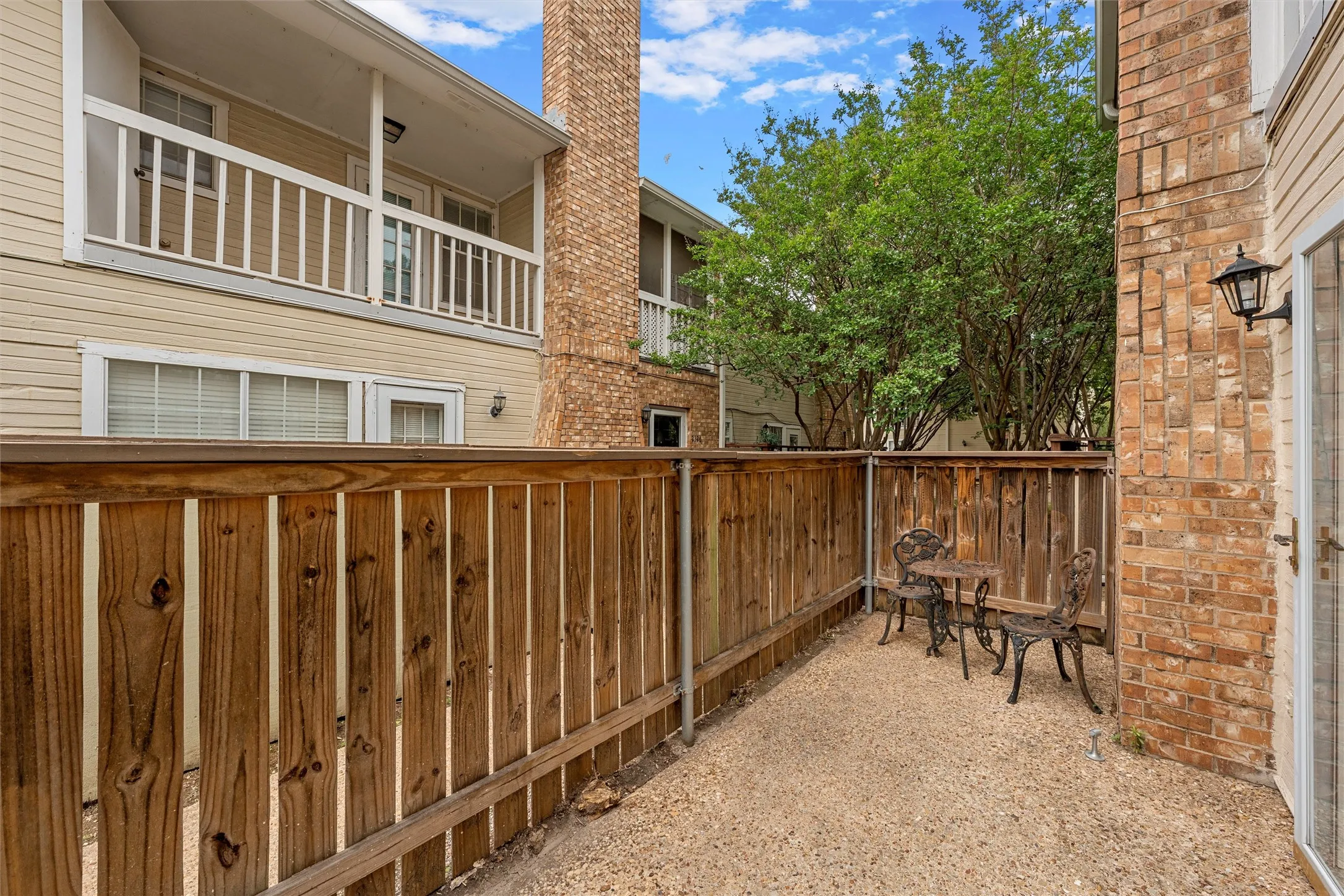 Condominium For Sale in Mc Lennan County , 2314 Melissa Drive, Waco, Texas 76708, 2 Bedroom, 1 Bathroom, Garage spaces, 1,024 Sqft, built in 1982, mls#21264343, Real Estate Agent in Waco, Homes For Sale in Mc Lennan county, Homes For Sale in Waco, Realtor in Waco Texas, Real Estate Brokerage Independent Realty Texas, Luminita Cordes Realtor