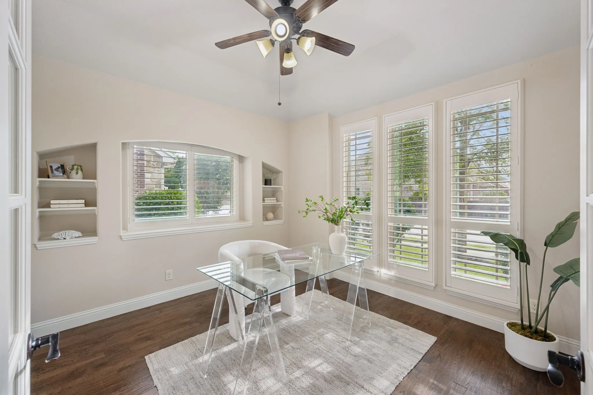 Single Family Residence For Sale in Collin County , 411 Salada Drive, Prosper, Texas 75078, 4 Bedroom, 4 Bathroom, 3 Garage spaces, 3,693 Sqft, built in 2015, mls#21265096, Real Estate Agent in Prosper, Homes For Sale in Collin county, Homes For Sale in Prosper, Realtor in Prosper Texas, Real Estate Brokerage Independent Realty Texas, Luminita Cordes Realtor
