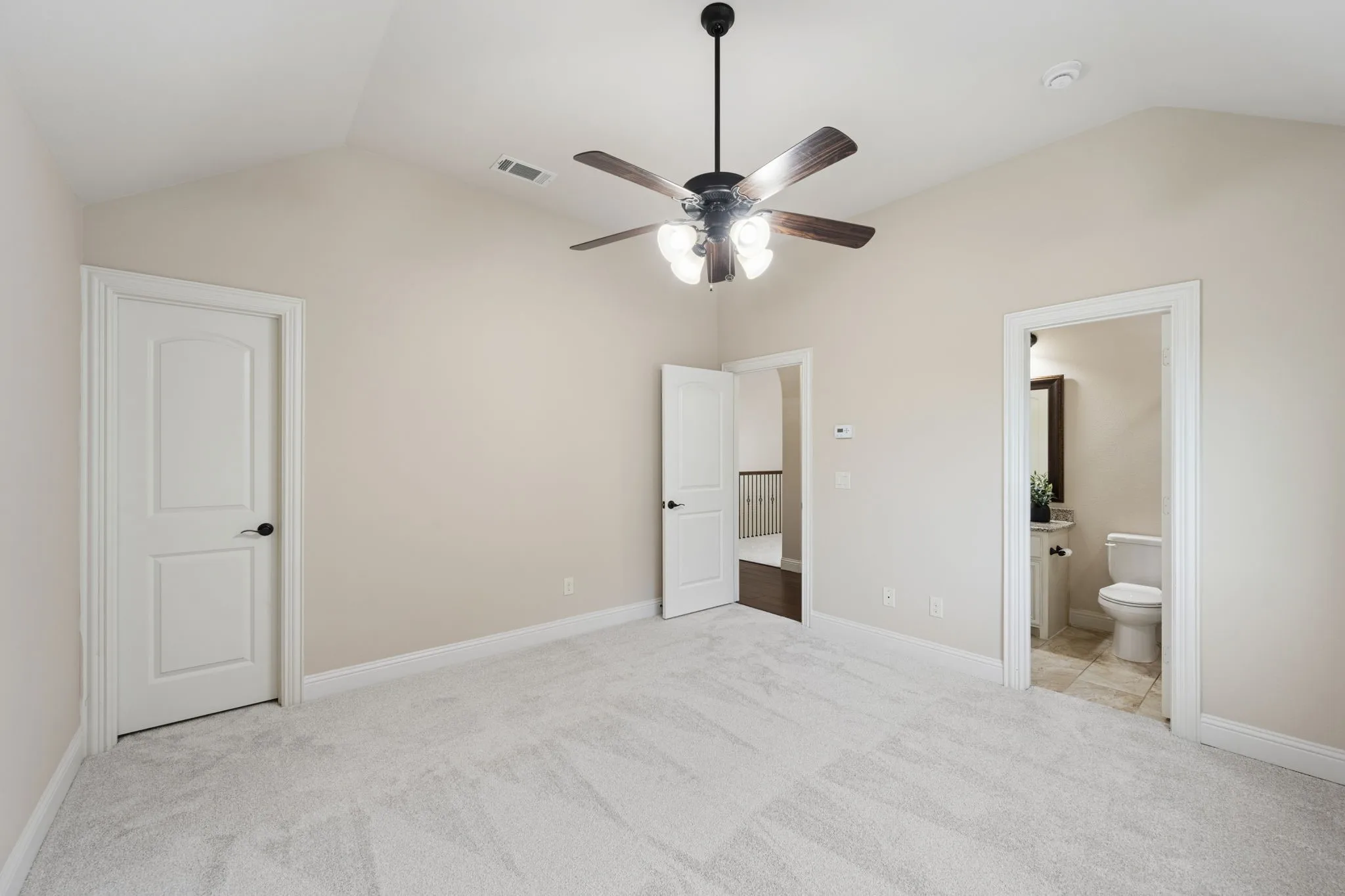 Single Family Residence For Sale in Collin County , 411 Salada Drive, Prosper, Texas 75078, 4 Bedroom, 4 Bathroom, 3 Garage spaces, 3,693 Sqft, built in 2015, mls#21265096, Real Estate Agent in Prosper, Homes For Sale in Collin county, Homes For Sale in Prosper, Realtor in Prosper Texas, Real Estate Brokerage Independent Realty Texas, Luminita Cordes Realtor