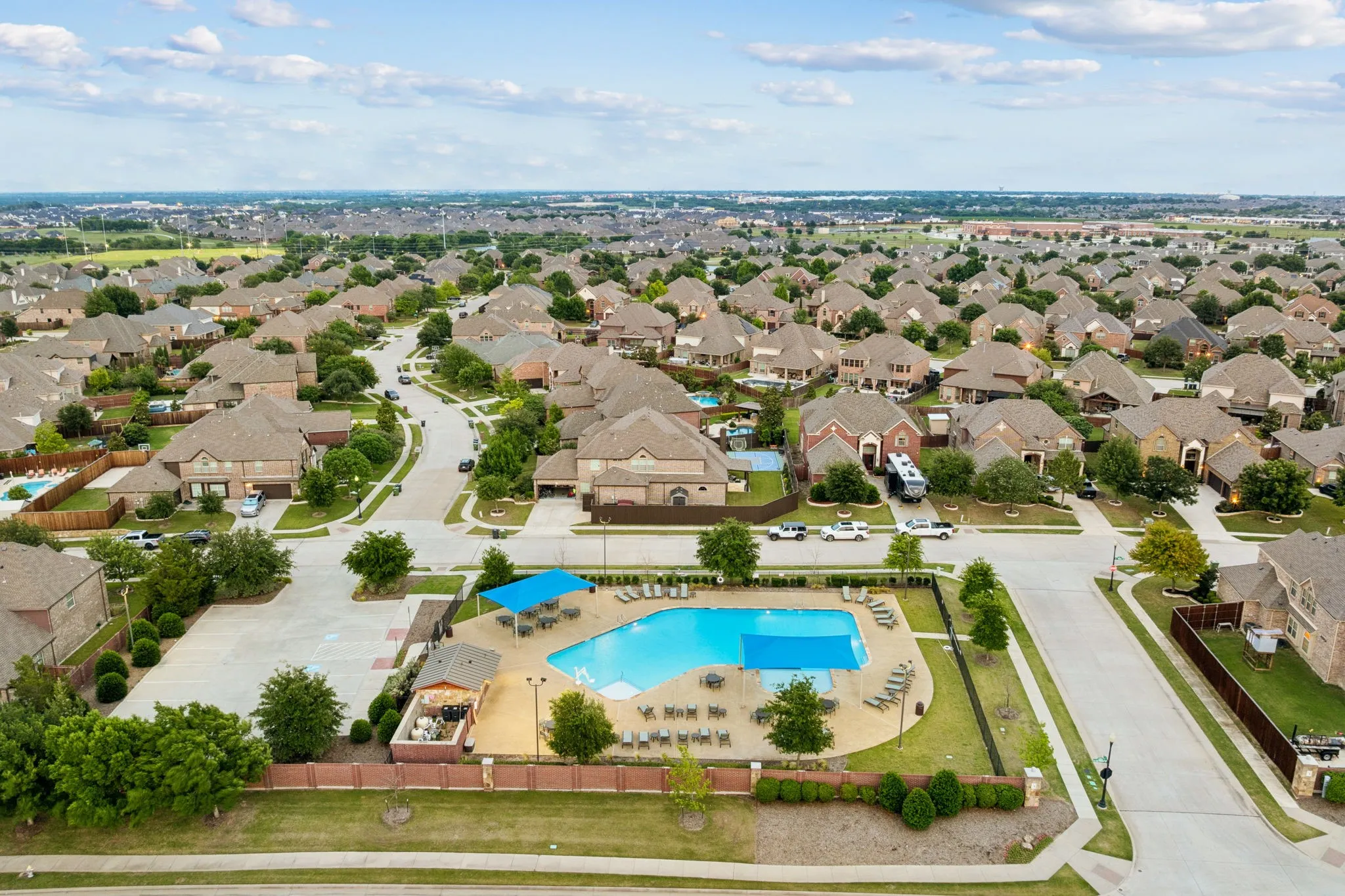 Single Family Residence For Sale in Collin County , 411 Salada Drive, Prosper, Texas 75078, 4 Bedroom, 4 Bathroom, 3 Garage spaces, 3,693 Sqft, built in 2015, mls#21265096, Real Estate Agent in Prosper, Homes For Sale in Collin county, Homes For Sale in Prosper, Realtor in Prosper Texas, Real Estate Brokerage Independent Realty Texas, Luminita Cordes Realtor