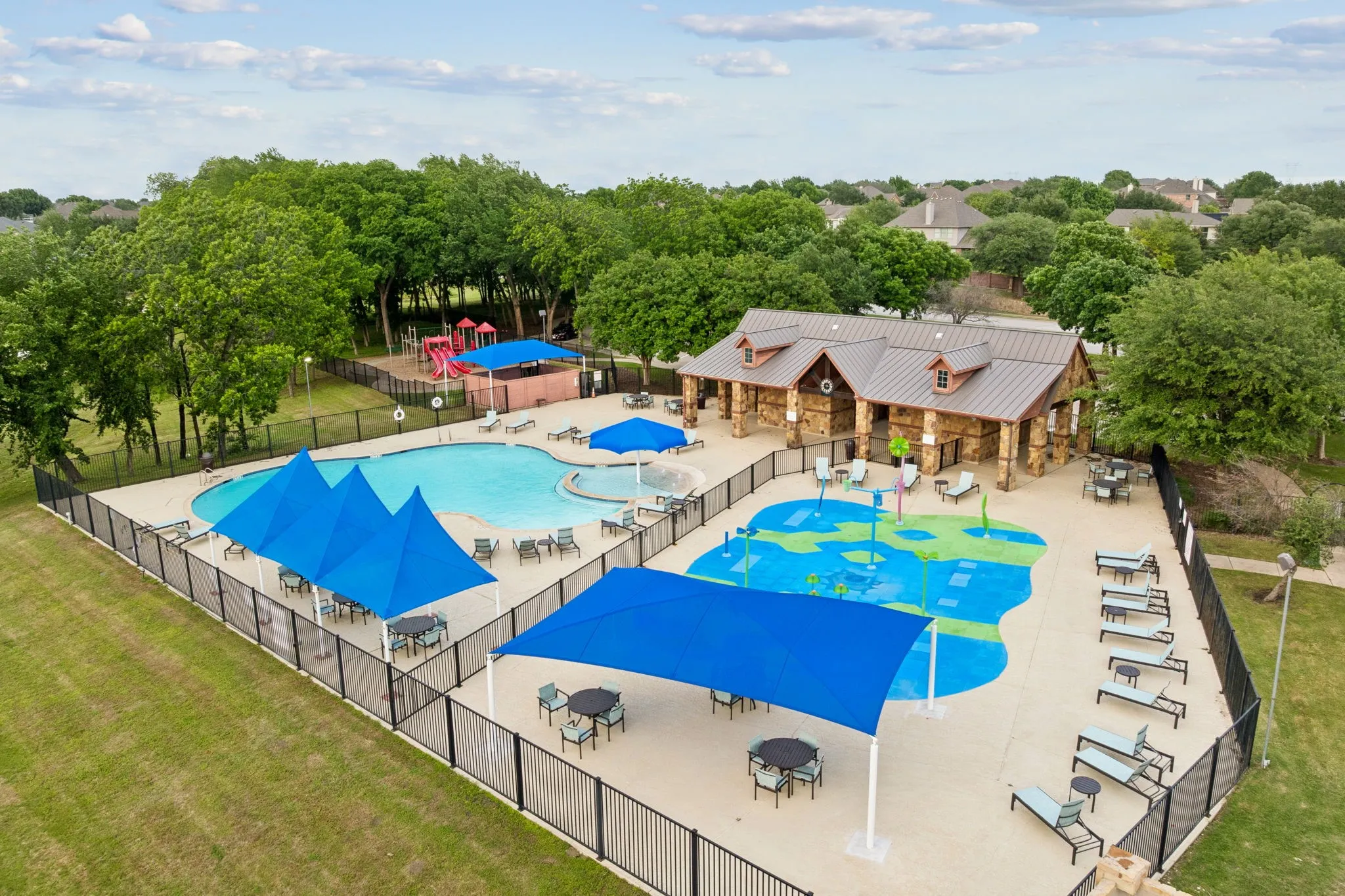 Single Family Residence For Sale in Collin County , 411 Salada Drive, Prosper, Texas 75078, 4 Bedroom, 4 Bathroom, 3 Garage spaces, 3,693 Sqft, built in 2015, mls#21265096, Real Estate Agent in Prosper, Homes For Sale in Collin county, Homes For Sale in Prosper, Realtor in Prosper Texas, Real Estate Brokerage Independent Realty Texas, Luminita Cordes Realtor
