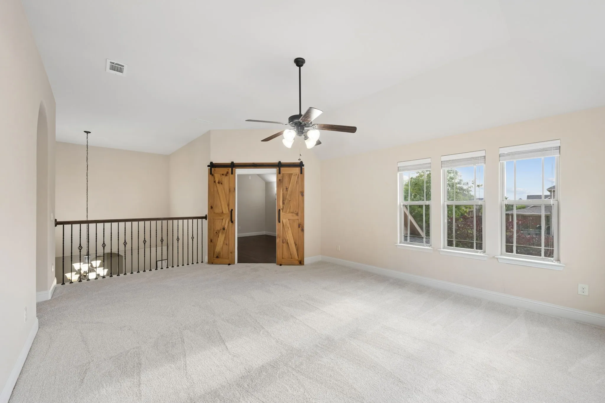 Single Family Residence For Sale in Collin County , 411 Salada Drive, Prosper, Texas 75078, 4 Bedroom, 4 Bathroom, 3 Garage spaces, 3,693 Sqft, built in 2015, mls#21265096, Real Estate Agent in Prosper, Homes For Sale in Collin county, Homes For Sale in Prosper, Realtor in Prosper Texas, Real Estate Brokerage Independent Realty Texas, Luminita Cordes Realtor
