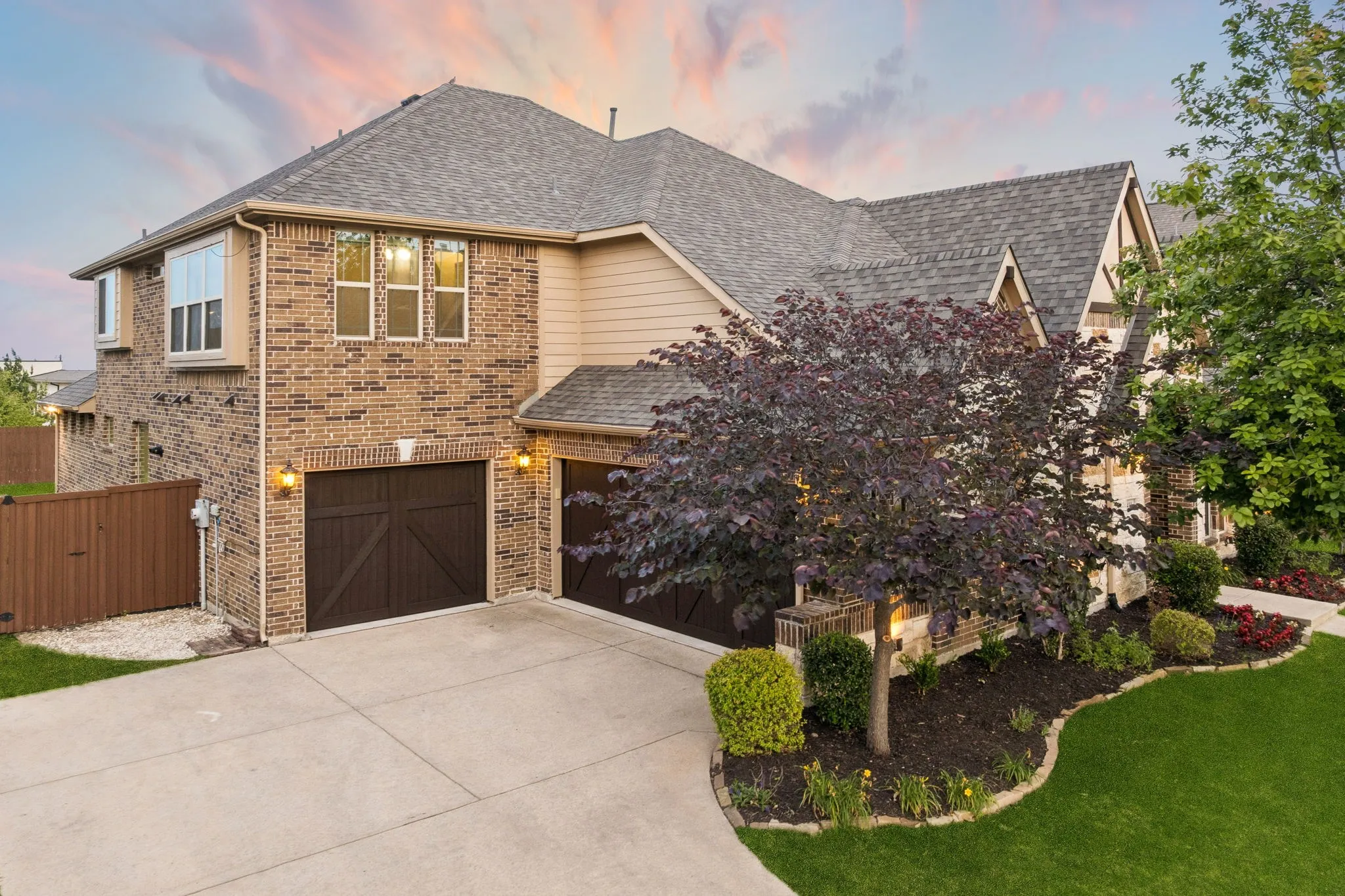 Single Family Residence For Sale in Collin County , 411 Salada Drive, Prosper, Texas 75078, 4 Bedroom, 4 Bathroom, 3 Garage spaces, 3,693 Sqft, built in 2015, mls#21265096, Real Estate Agent in Prosper, Homes For Sale in Collin county, Homes For Sale in Prosper, Realtor in Prosper Texas, Real Estate Brokerage Independent Realty Texas, Luminita Cordes Realtor