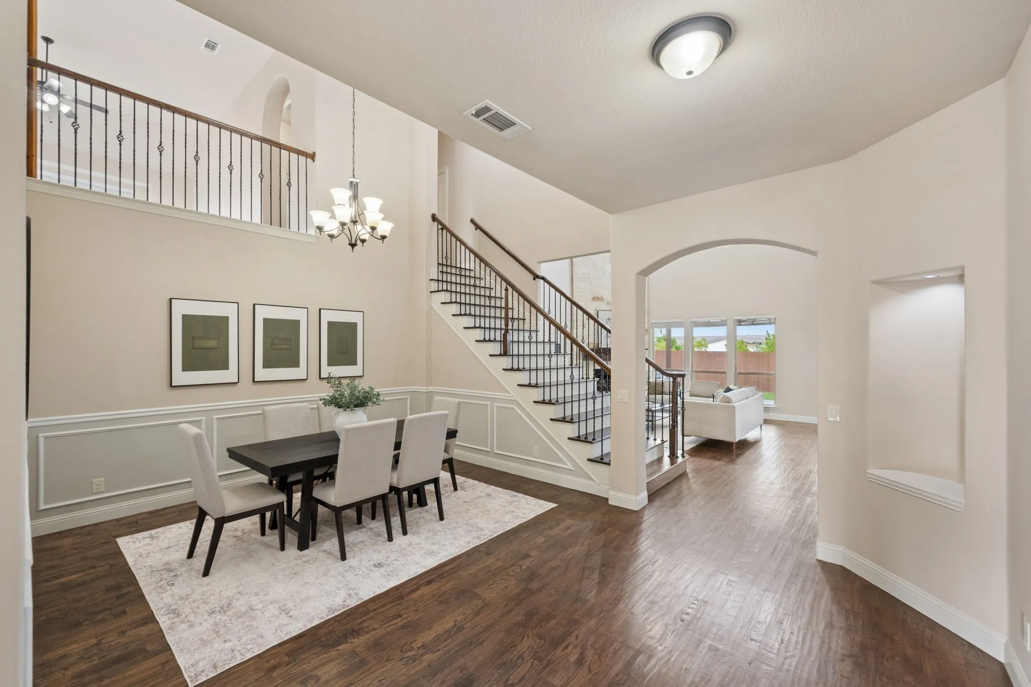 Single Family Residence For Sale in Collin County , 411 Salada Drive, Prosper, Texas 75078, 4 Bedroom, 4 Bathroom, 3 Garage spaces, 3,693 Sqft, built in 2015, mls#21265096, Real Estate Agent in Prosper, Homes For Sale in Collin county, Homes For Sale in Prosper, Realtor in Prosper Texas, Real Estate Brokerage Independent Realty Texas, Luminita Cordes Realtor