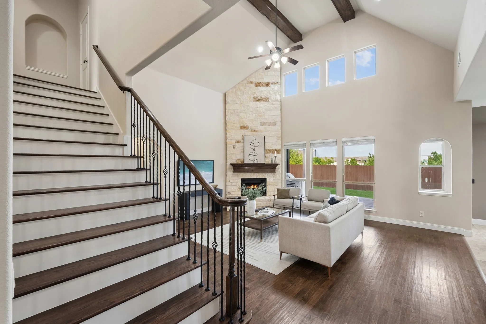 Single Family Residence For Sale in Collin County , 411 Salada Drive, Prosper, Texas 75078, 4 Bedroom, 4 Bathroom, 3 Garage spaces, 3,693 Sqft, built in 2015, mls#21265096, Real Estate Agent in Prosper, Homes For Sale in Collin county, Homes For Sale in Prosper, Realtor in Prosper Texas, Real Estate Brokerage Independent Realty Texas, Luminita Cordes Realtor
