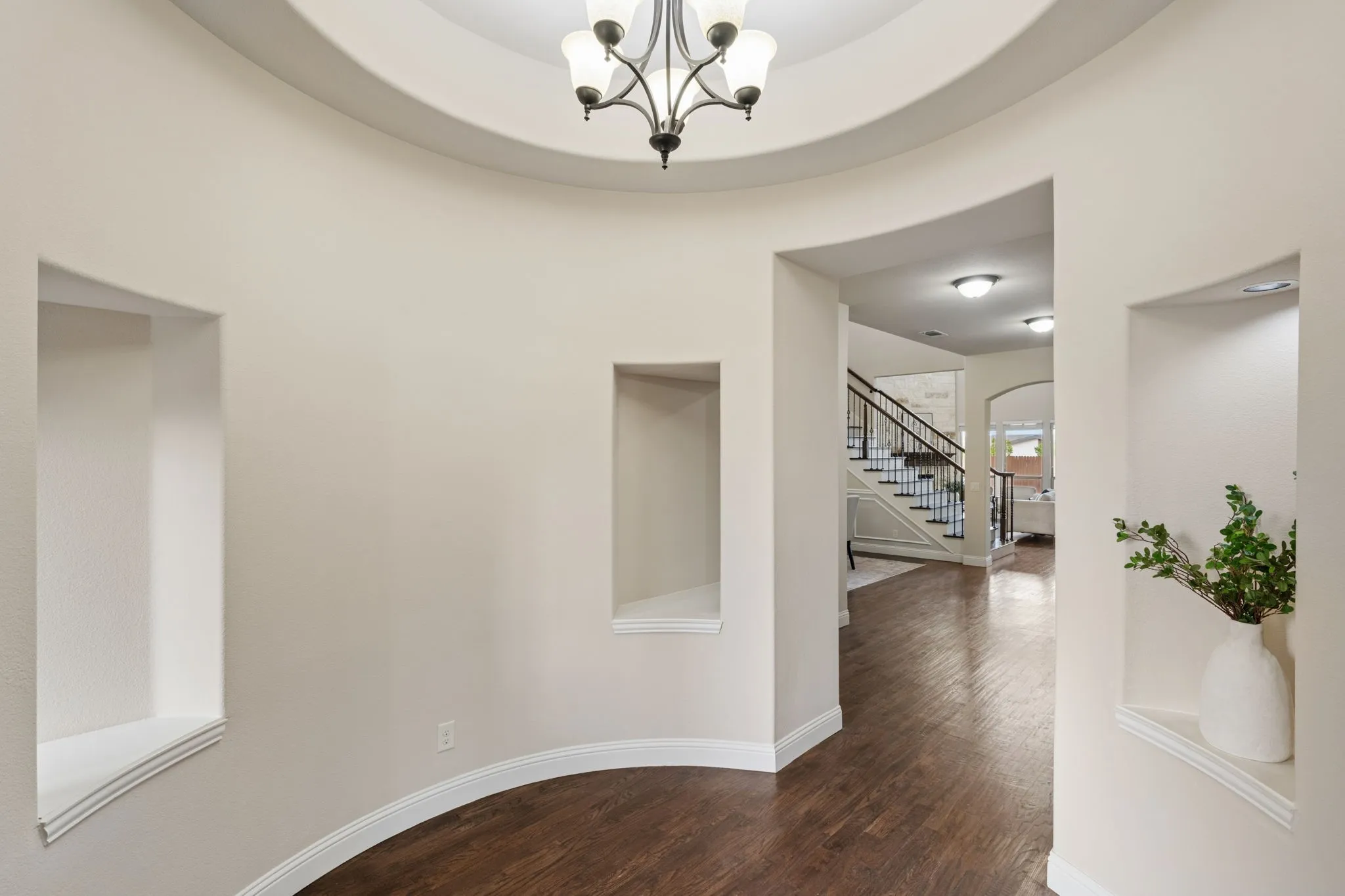 Single Family Residence For Sale in Collin County , 411 Salada Drive, Prosper, Texas 75078, 4 Bedroom, 4 Bathroom, 3 Garage spaces, 3,693 Sqft, built in 2015, mls#21265096, Real Estate Agent in Prosper, Homes For Sale in Collin county, Homes For Sale in Prosper, Realtor in Prosper Texas, Real Estate Brokerage Independent Realty Texas, Luminita Cordes Realtor