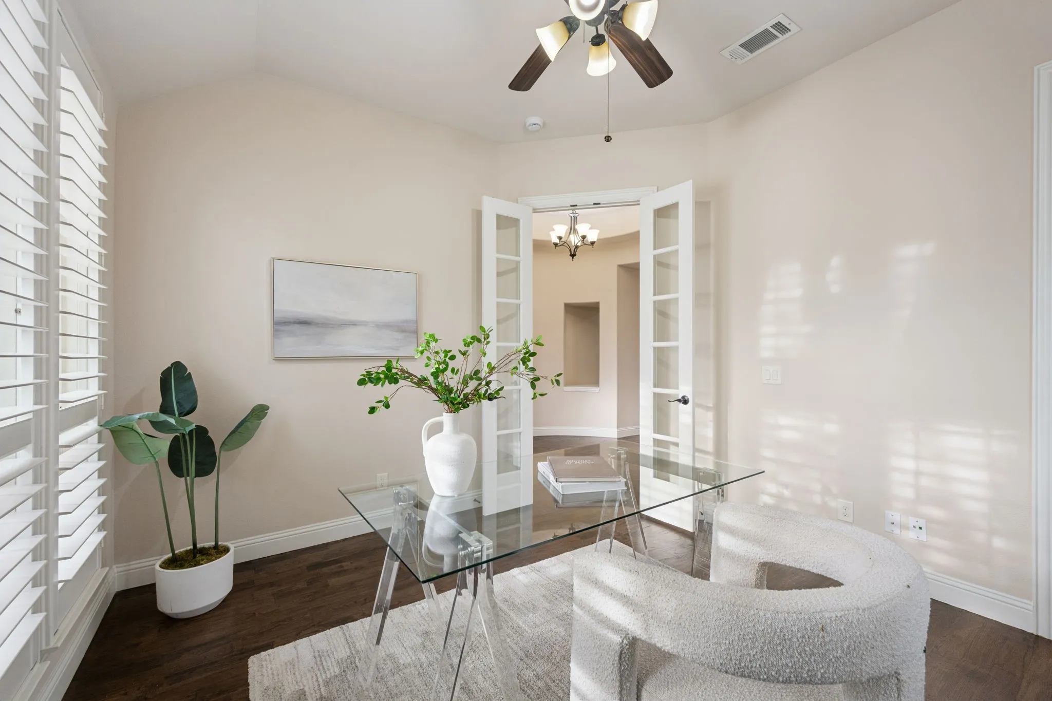 Single Family Residence For Sale in Collin County , 411 Salada Drive, Prosper, Texas 75078, 4 Bedroom, 4 Bathroom, 3 Garage spaces, 3,693 Sqft, built in 2015, mls#21265096, Real Estate Agent in Prosper, Homes For Sale in Collin county, Homes For Sale in Prosper, Realtor in Prosper Texas, Real Estate Brokerage Independent Realty Texas, Luminita Cordes Realtor
