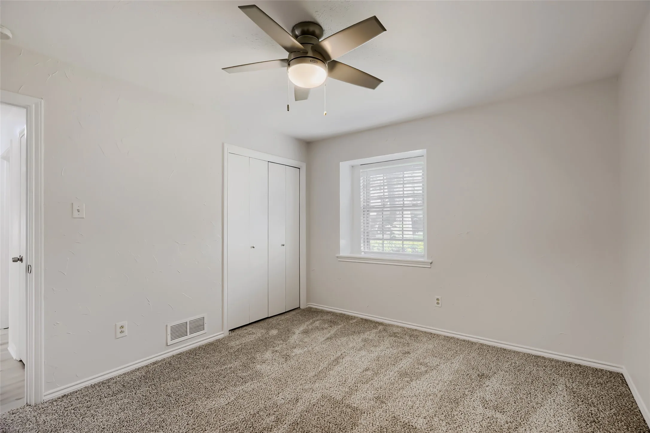 Single Family Residence For Sale in Dallas County , 1202 E Berkeley Drive, Richardson, Texas 75081, 3 Bedroom, 3 Bathroom, 2 Garage spaces, 2,203 Sqft, built in 1977, mls#21163648, Real Estate Agent in Richardson, Homes For Sale in Dallas county, Homes For Sale in Richardson, Realtor in Richardson Texas, Real Estate Brokerage Independent Realty Texas, Luminita Cordes Realtor