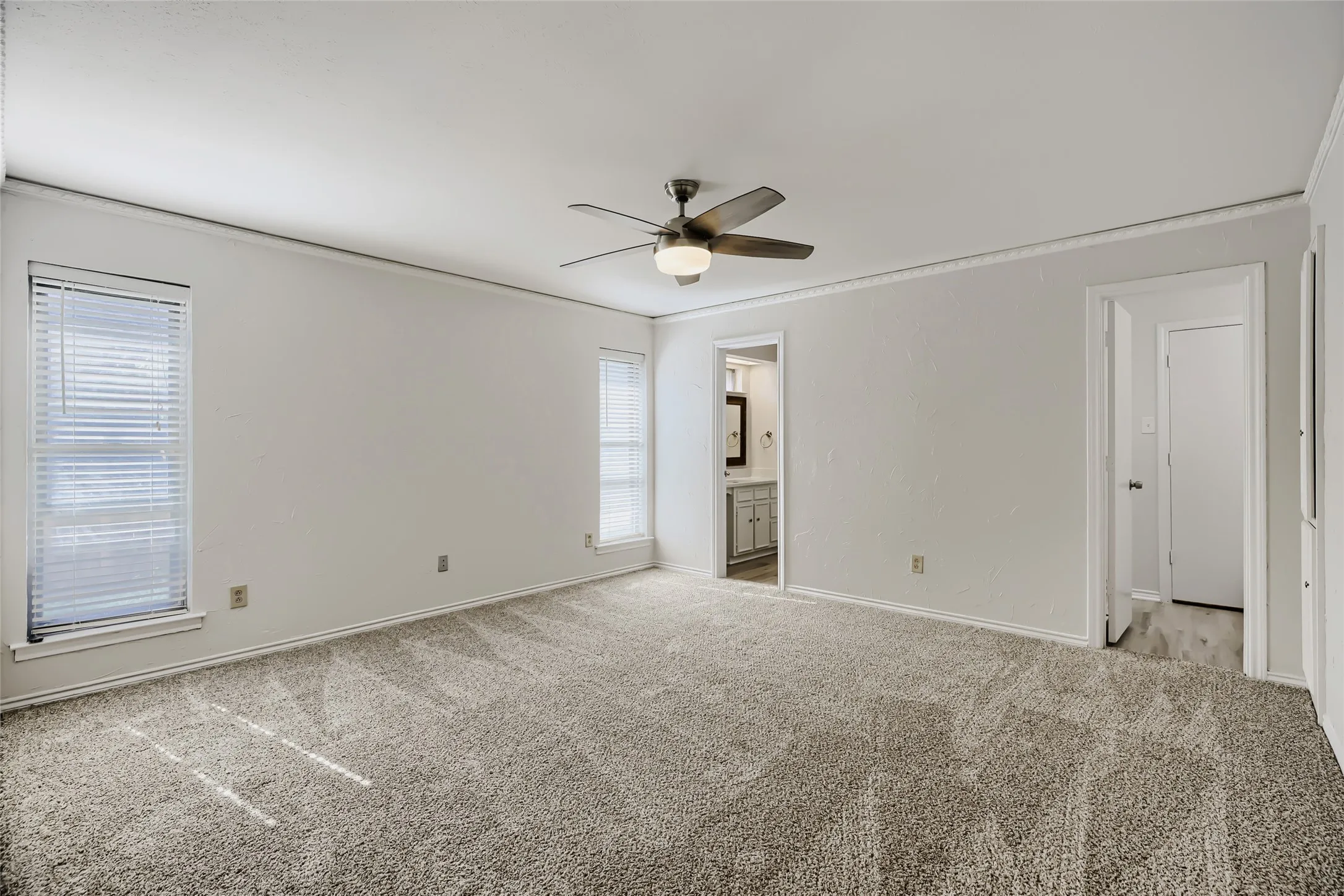 Single Family Residence For Sale in Dallas County , 1202 E Berkeley Drive, Richardson, Texas 75081, 3 Bedroom, 3 Bathroom, 2 Garage spaces, 2,203 Sqft, built in 1977, mls#21163648, Real Estate Agent in Richardson, Homes For Sale in Dallas county, Homes For Sale in Richardson, Realtor in Richardson Texas, Real Estate Brokerage Independent Realty Texas, Luminita Cordes Realtor