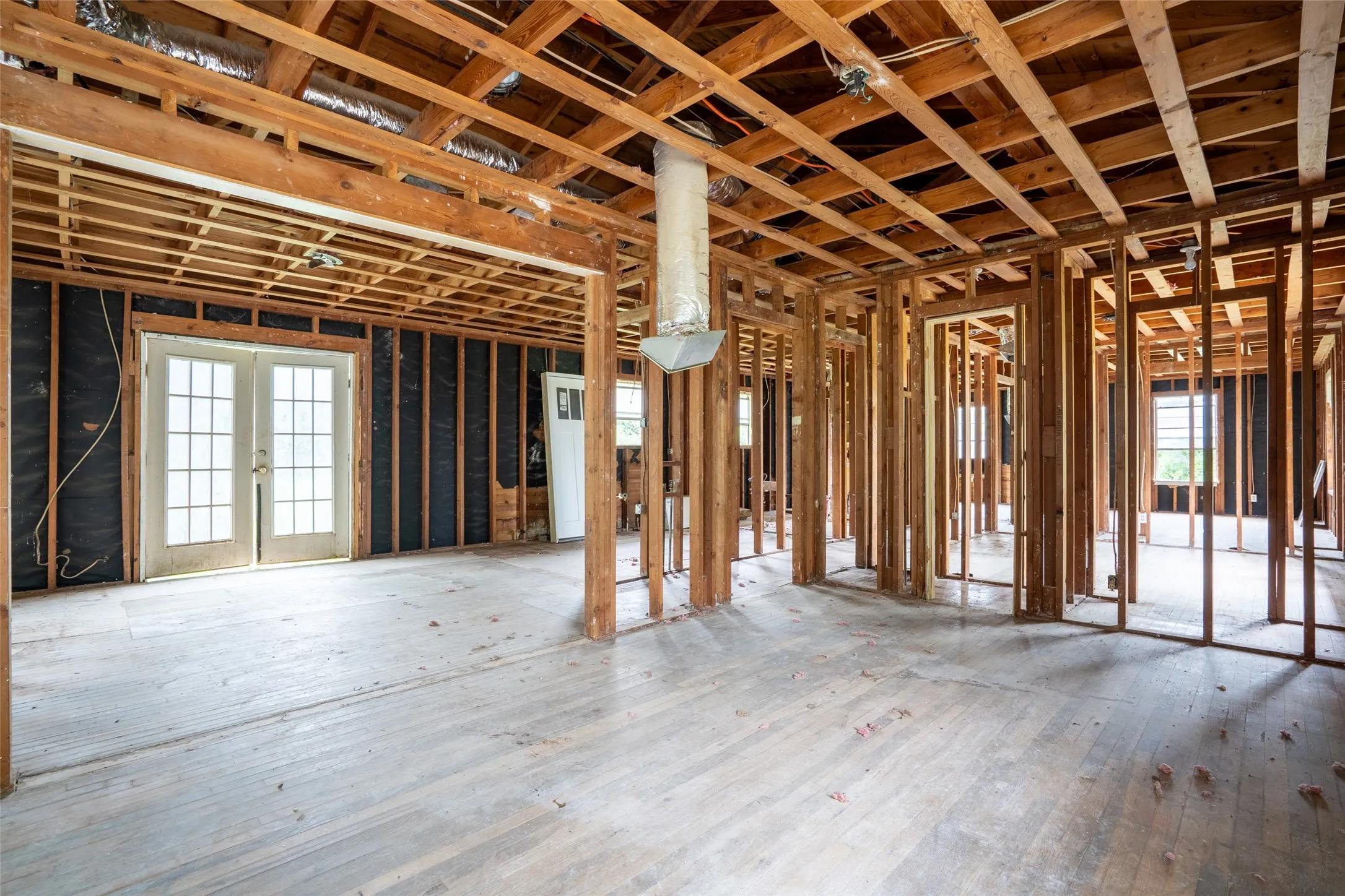 Mobile Home For Sale in Tarrant County , 10680 Liberty School Road, Azle, Texas 76020, 3 Bedroom, 1 Bathroom, Garage spaces, 1,176 Sqft, built in 1961, mls#21265217, Real Estate Agent in Azle, Homes For Sale in Tarrant county, Homes For Sale in Azle, Realtor in Azle Texas, Real Estate Brokerage Independent Realty Texas, Luminita Cordes Realtor