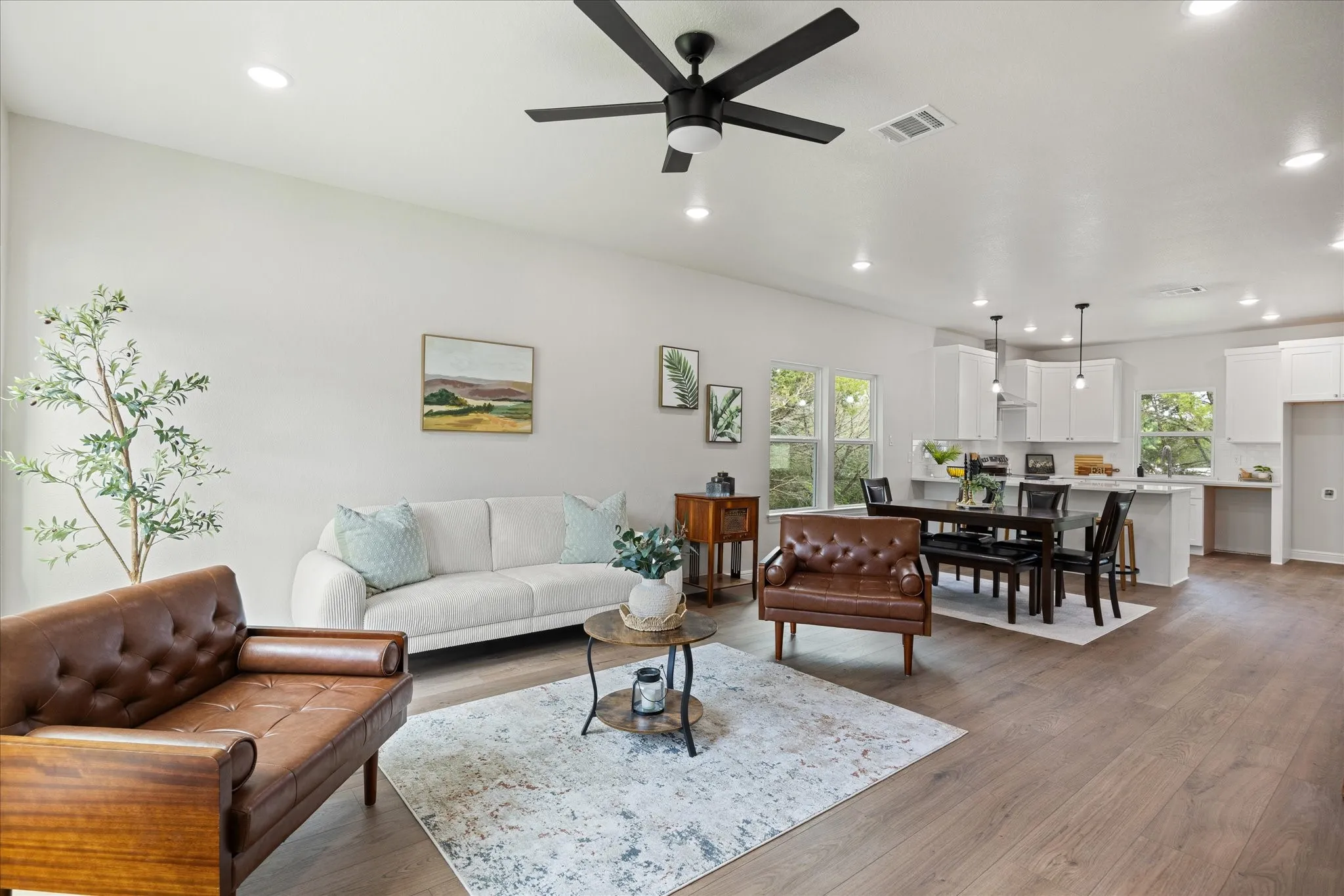 Single Family Residence For Sale in Hood County , 913 Colorado River Drive, Granbury, Texas 76048, 3 Bedroom, 2 Bathroom, 2 Garage spaces, 1,581 Sqft, built in 2026, mls#21252234, Real Estate Agent in Granbury, Homes For Sale in Hood county, Homes For Sale in Granbury, Realtor in Granbury Texas, Real Estate Brokerage Independent Realty Texas, Luminita Cordes Realtor