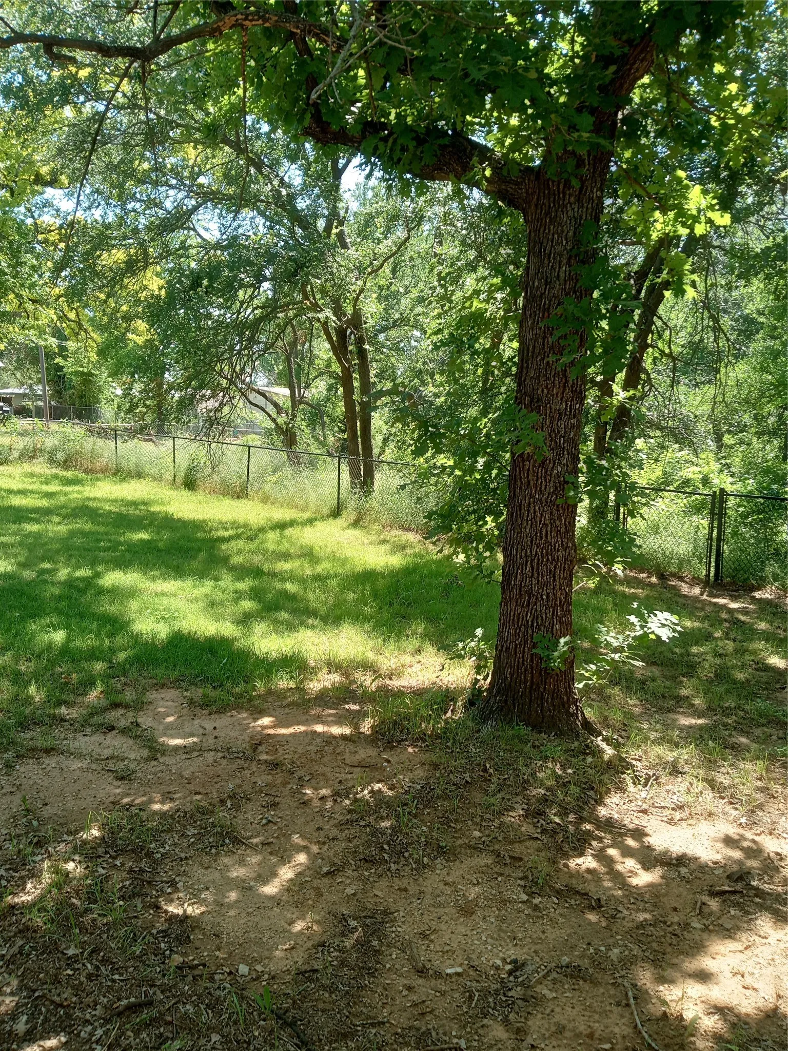 Single Family Residence For Sale in Wise County , 1005 Gary Street, Bridgeport, Texas 76426, 3 Bedroom, 2 Bathroom, Garage spaces, 1,271 Sqft, built in 1955, mls#21264074, Real Estate Agent in Bridgeport, Homes For Sale in Wise county, Homes For Sale in Bridgeport, Realtor in Bridgeport Texas, Real Estate Brokerage Independent Realty Texas, Luminita Cordes Realtor