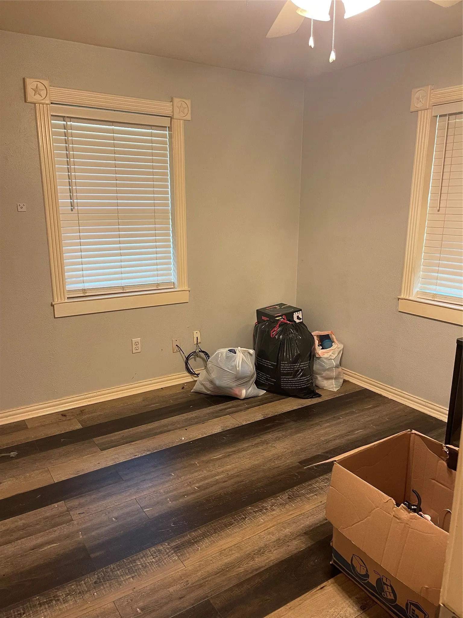 Single Family Residence For Sale in Wise County , 1005 Gary Street, Bridgeport, Texas 76426, 3 Bedroom, 2 Bathroom, Garage spaces, 1,271 Sqft, built in 1955, mls#21264074, Real Estate Agent in Bridgeport, Homes For Sale in Wise county, Homes For Sale in Bridgeport, Realtor in Bridgeport Texas, Real Estate Brokerage Independent Realty Texas, Luminita Cordes Realtor