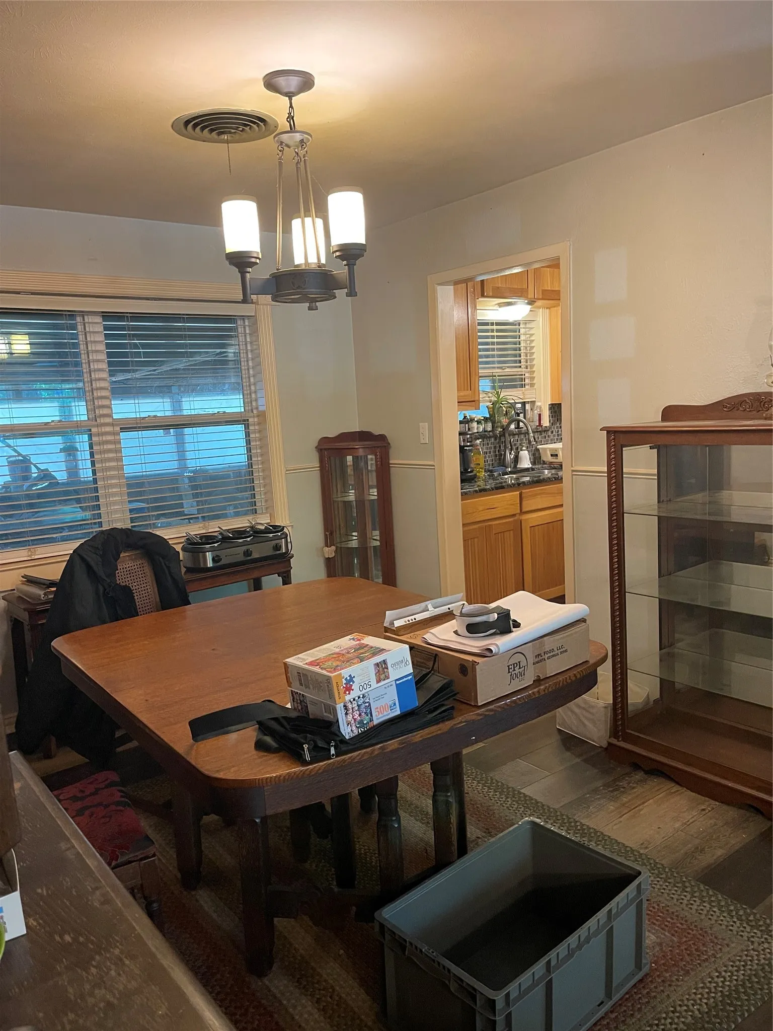 Single Family Residence For Sale in Wise County , 1005 Gary Street, Bridgeport, Texas 76426, 3 Bedroom, 2 Bathroom, Garage spaces, 1,271 Sqft, built in 1955, mls#21264074, Real Estate Agent in Bridgeport, Homes For Sale in Wise county, Homes For Sale in Bridgeport, Realtor in Bridgeport Texas, Real Estate Brokerage Independent Realty Texas, Luminita Cordes Realtor