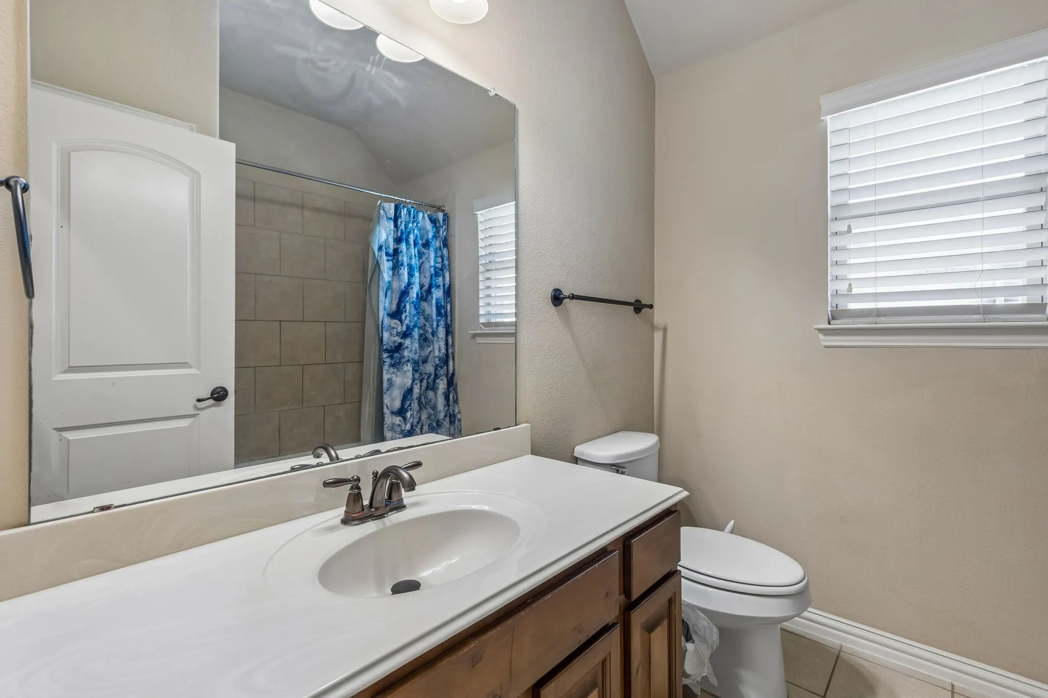 Single Family Residence For Sale in Tarrant County , 7258 Mirada, Grand Prairie, Texas 75054, 4 Bedroom, 4 Bathroom, 2 Garage spaces, 2,830 Sqft, built in 2013, mls#21265243, Real Estate Agent in Grand Prairie, Homes For Sale in Tarrant county, Homes For Sale in Grand Prairie, Realtor in Grand Prairie Texas, Real Estate Brokerage Independent Realty Texas, Luminita Cordes Realtor