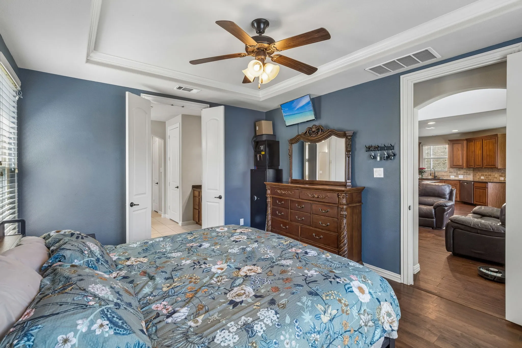 Single Family Residence For Sale in Tarrant County , 7258 Mirada, Grand Prairie, Texas 75054, 4 Bedroom, 4 Bathroom, 2 Garage spaces, 2,830 Sqft, built in 2013, mls#21265243, Real Estate Agent in Grand Prairie, Homes For Sale in Tarrant county, Homes For Sale in Grand Prairie, Realtor in Grand Prairie Texas, Real Estate Brokerage Independent Realty Texas, Luminita Cordes Realtor